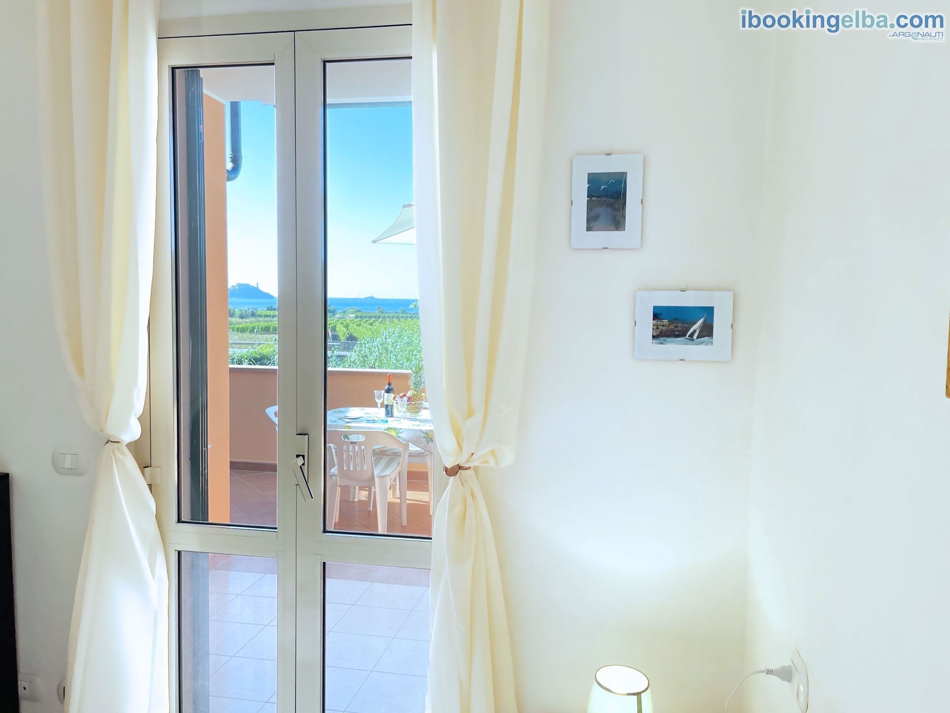 Sunset House - (Primo Piano) Terrazza in comune camera matrimoniale, vista della campagna e del mare