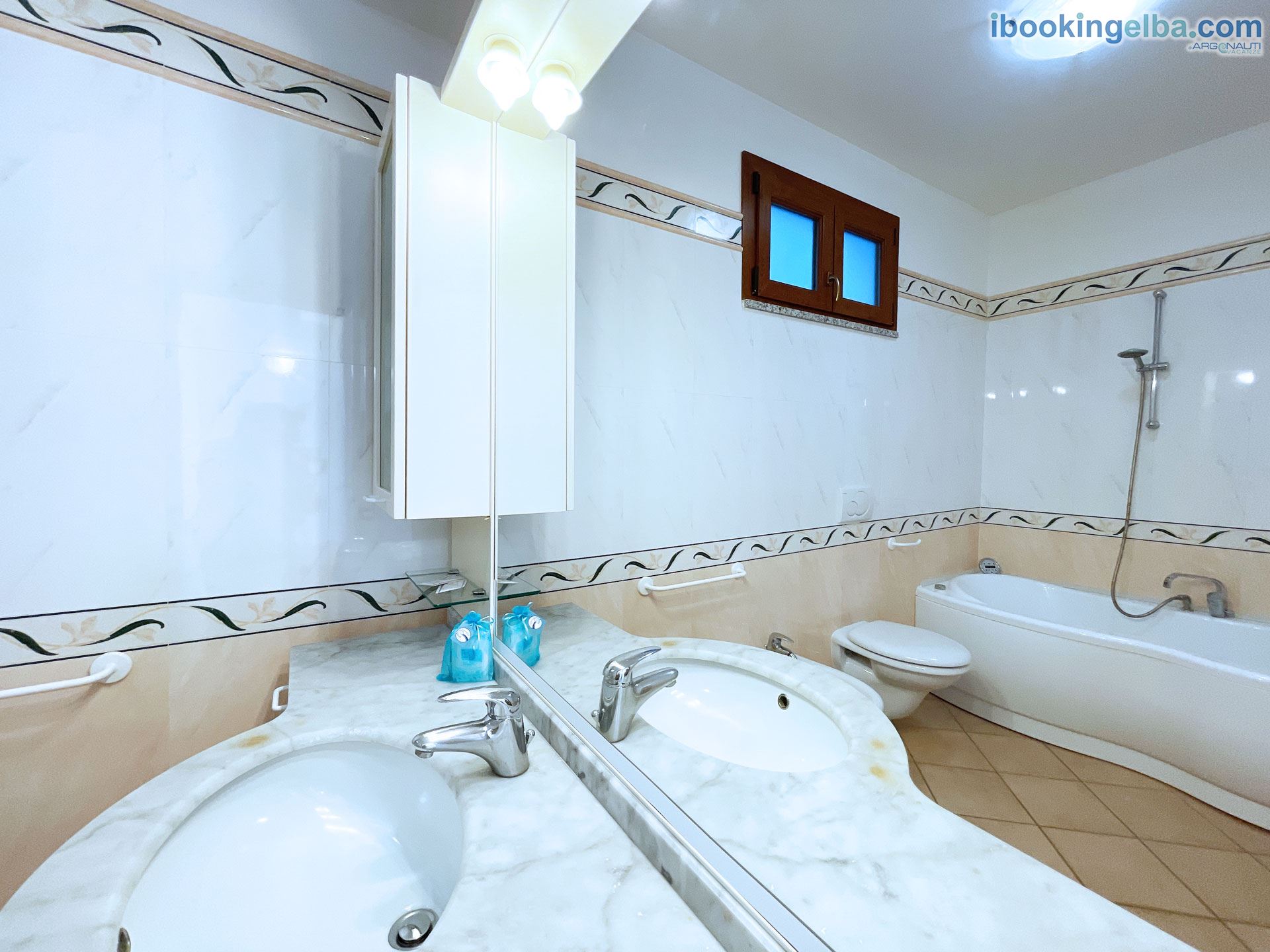 La Risacca - Superior - (1° livello) Bagno con vasca