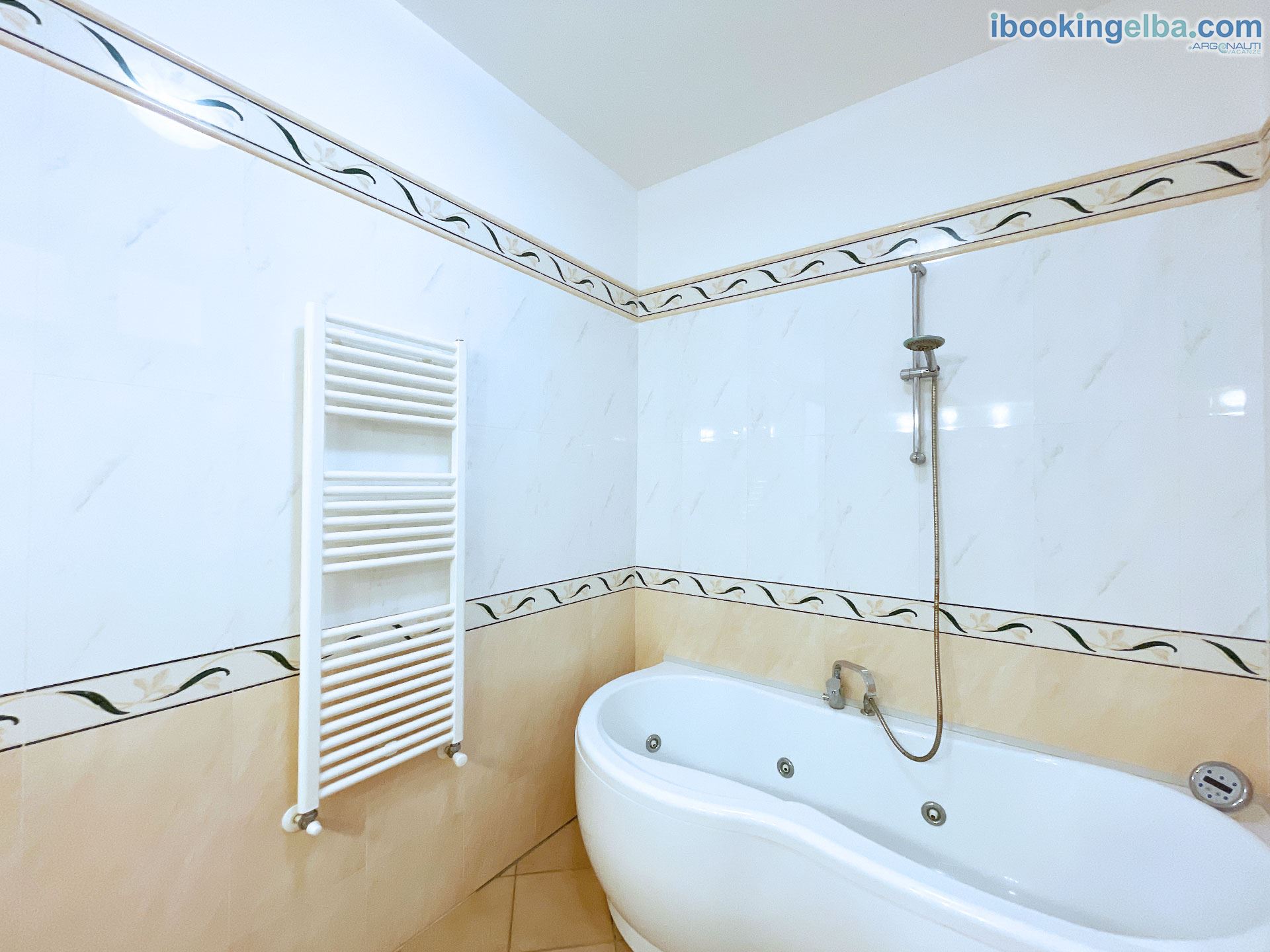 La Risacca - Superior - (1° livello) Bagno con vasca