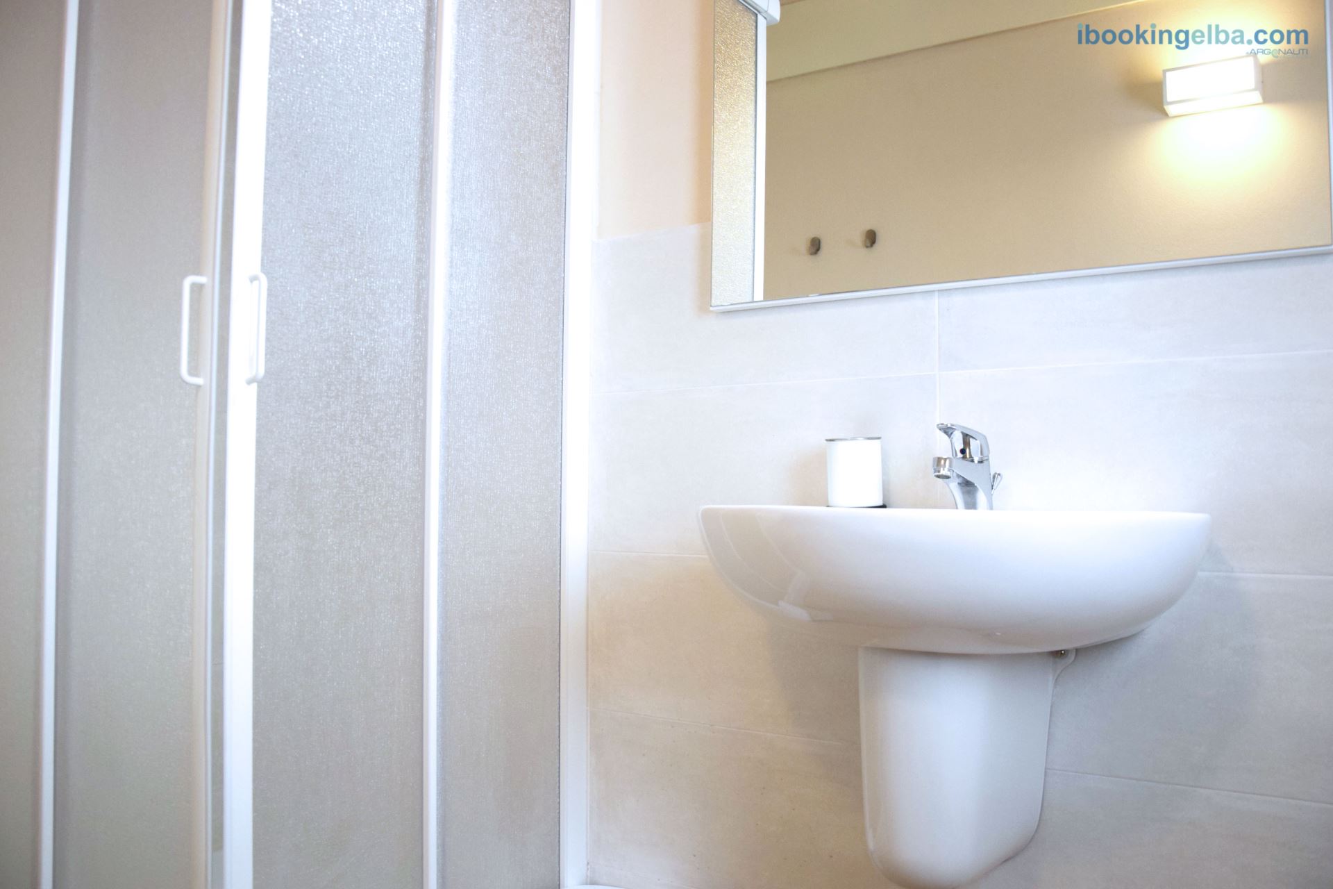 Sogno Azzurro - Trilocale (9) Bagno con Box doccia