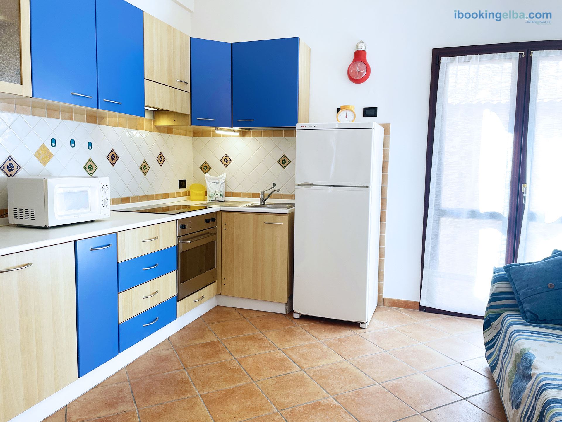 Casa Vanni - Soggiorno con Angolo Cottura e Divano Letto Matrimoniale