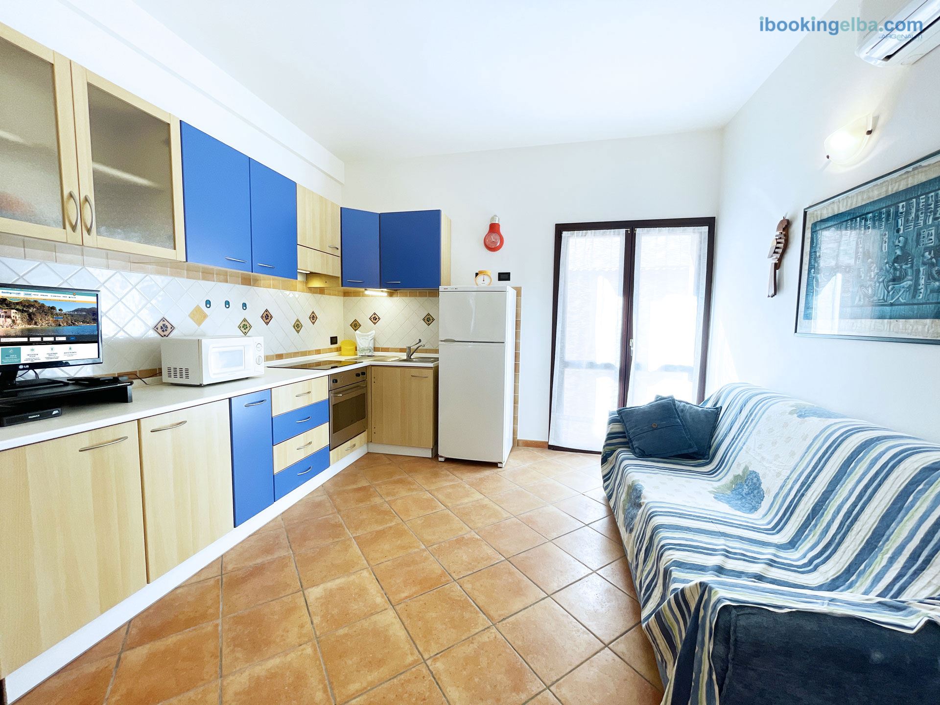 Casa Vanni - Soggiorno con Angolo Cottura e Divano Letto Matrimoniale