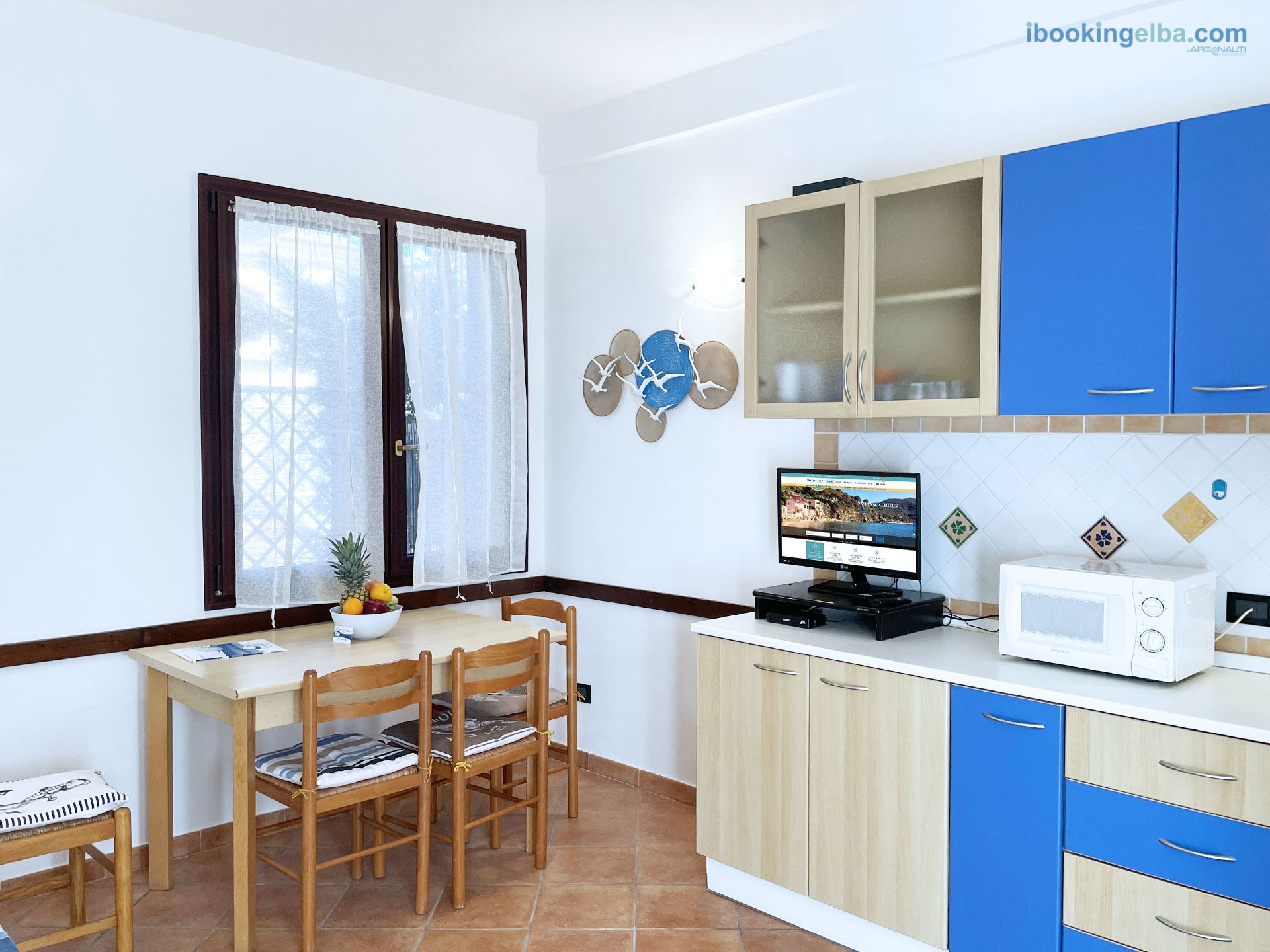 Casa Vanni - Soggiorno con Divano Letto Matrimoniale, Zona Pranzo, TV