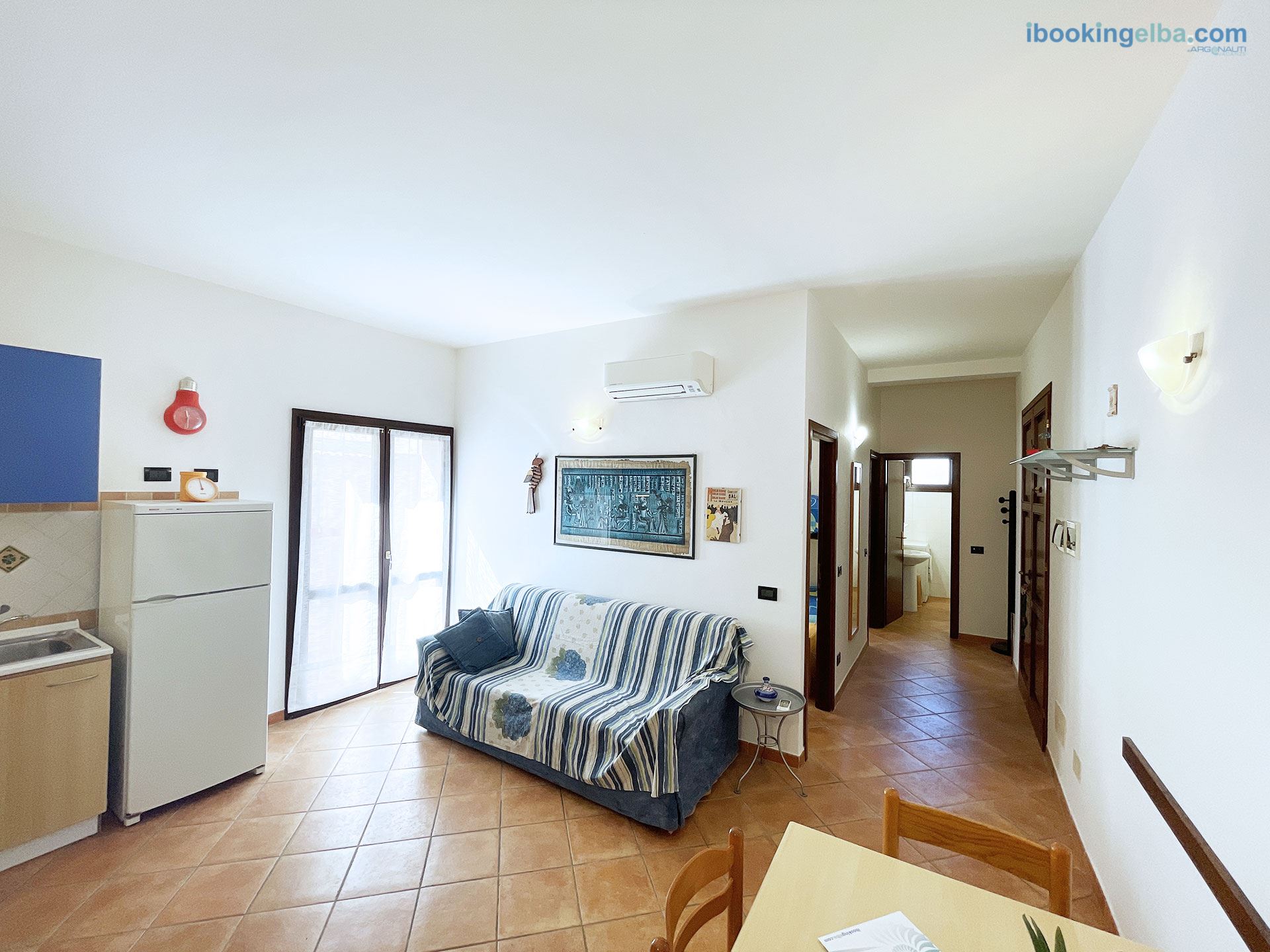 Casa Vanni - Soggiorno con Angolo Cottura e Divano Letto Matrimoniale