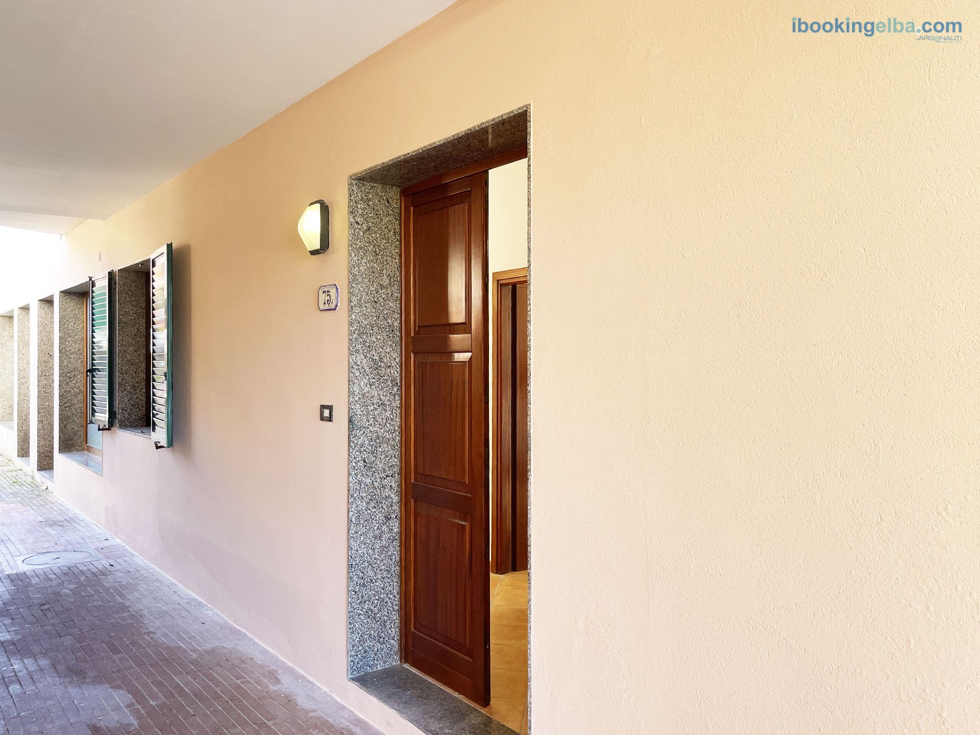 Casa Vanni - Particolare Porta d'ingresso