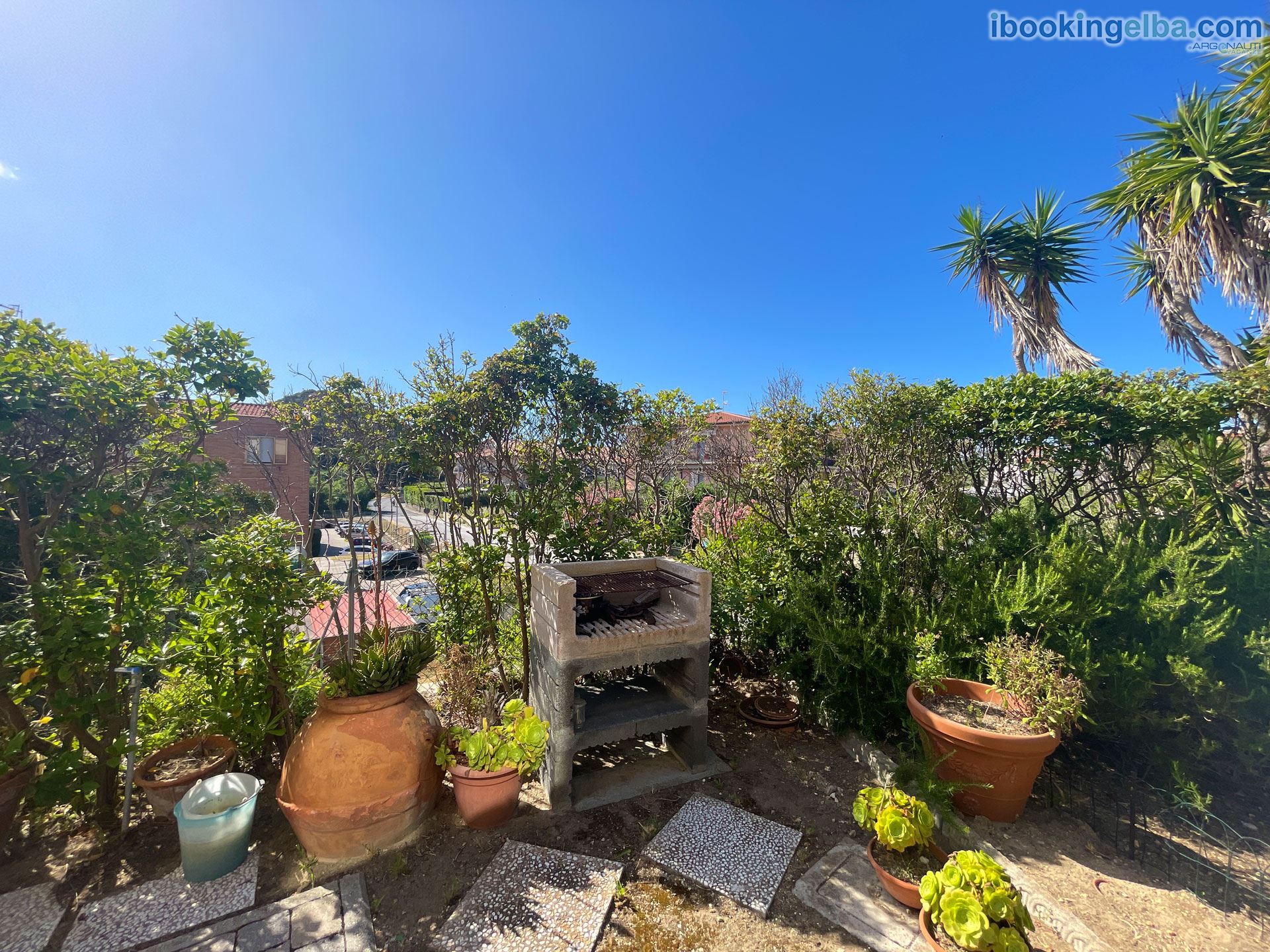 Casa Vantini (3) - Giardino con barbecue