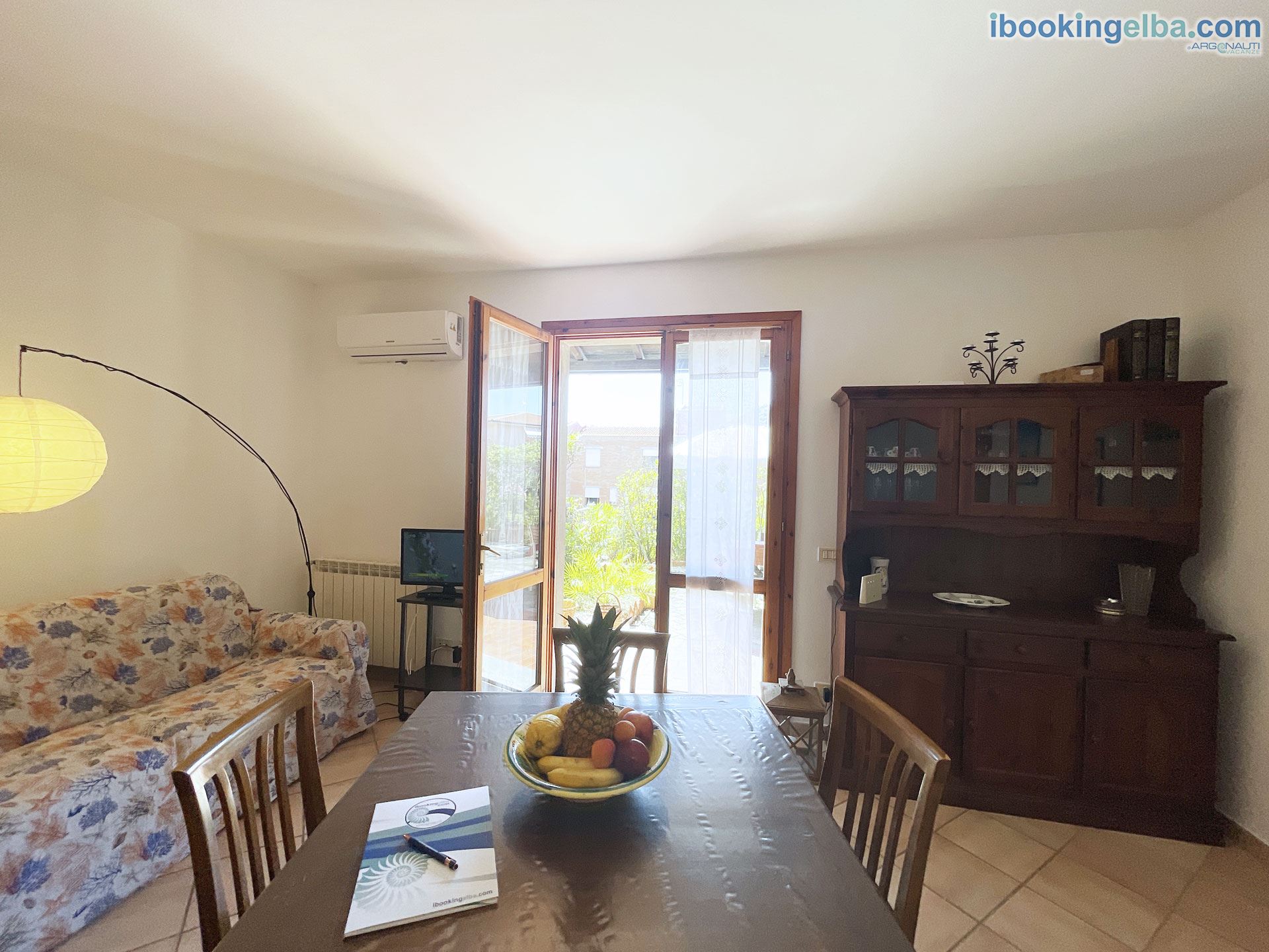 Casa Vantini (3) - Soggiorno con divano letto matrimoniale