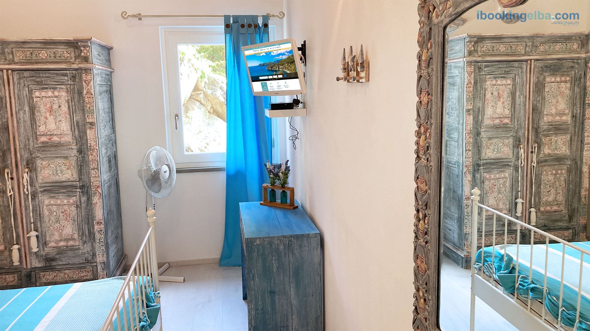 Villa Incantata - Camera Matrimoniale La Bleue con ingresso indipendente e bagno privato