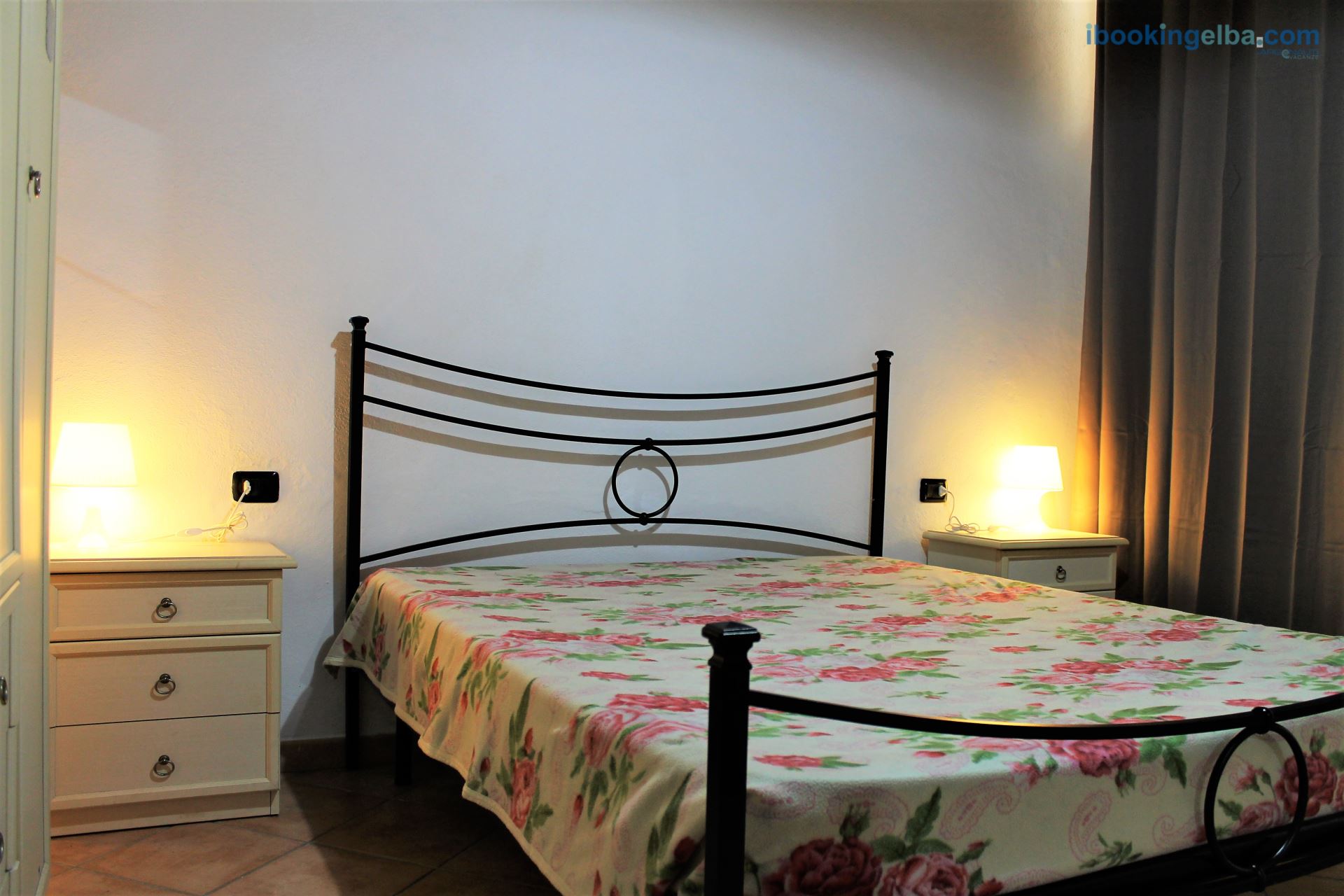 CASA VIOLETTA - CAMERA MATRIMONIALE