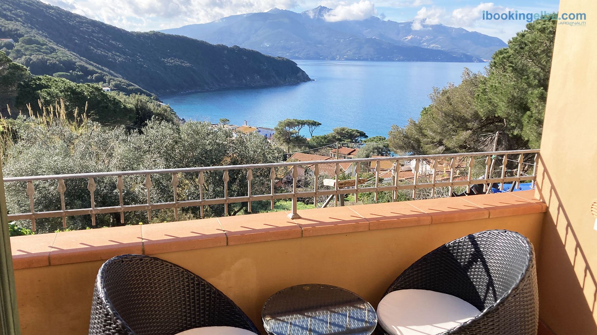 Villetta Paradiso - Camera matrimoniale con terrazza vista mare