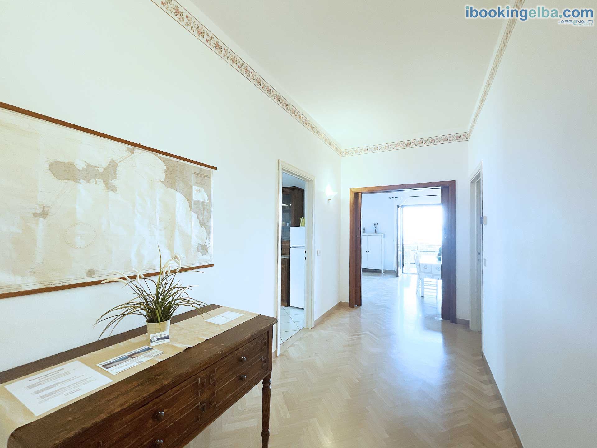 VILLA BEL PANORAMA - PRIMO PIANO - CORRIDOIO