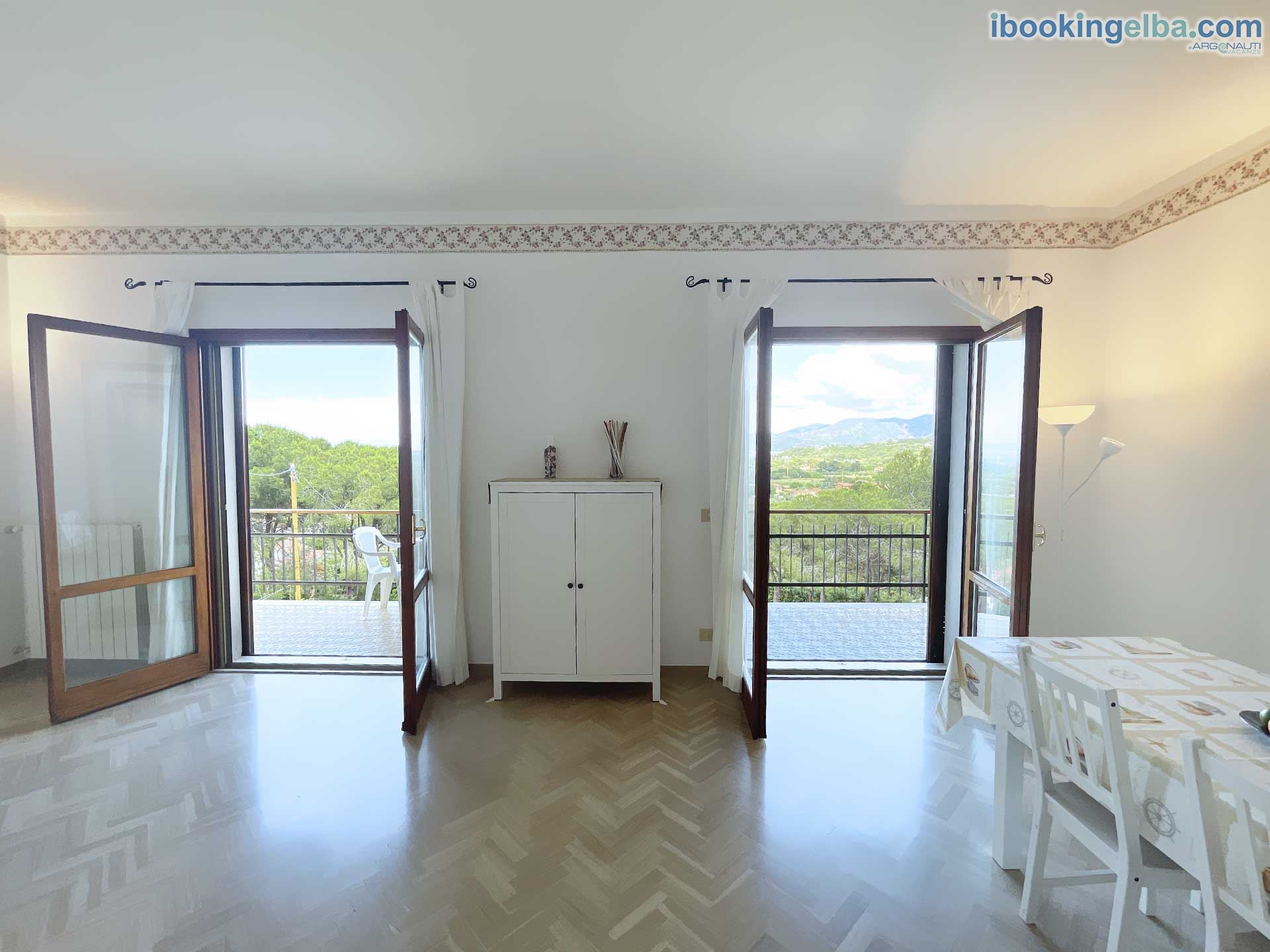 VILLA BEL PANORAMA - PRIMO PIANO - SOGGIORNO CON VISTA