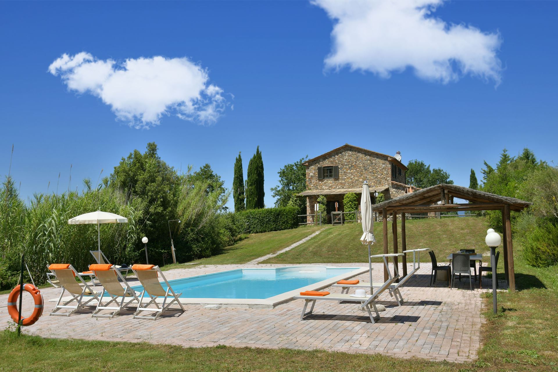VILLA LARA