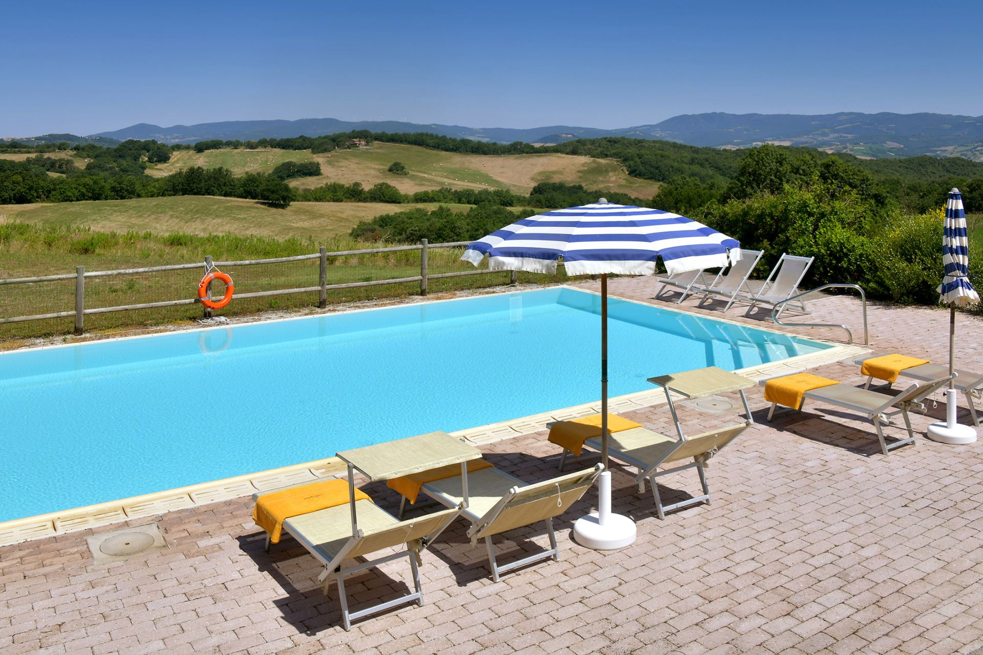 VILLA SEMPREVERDE