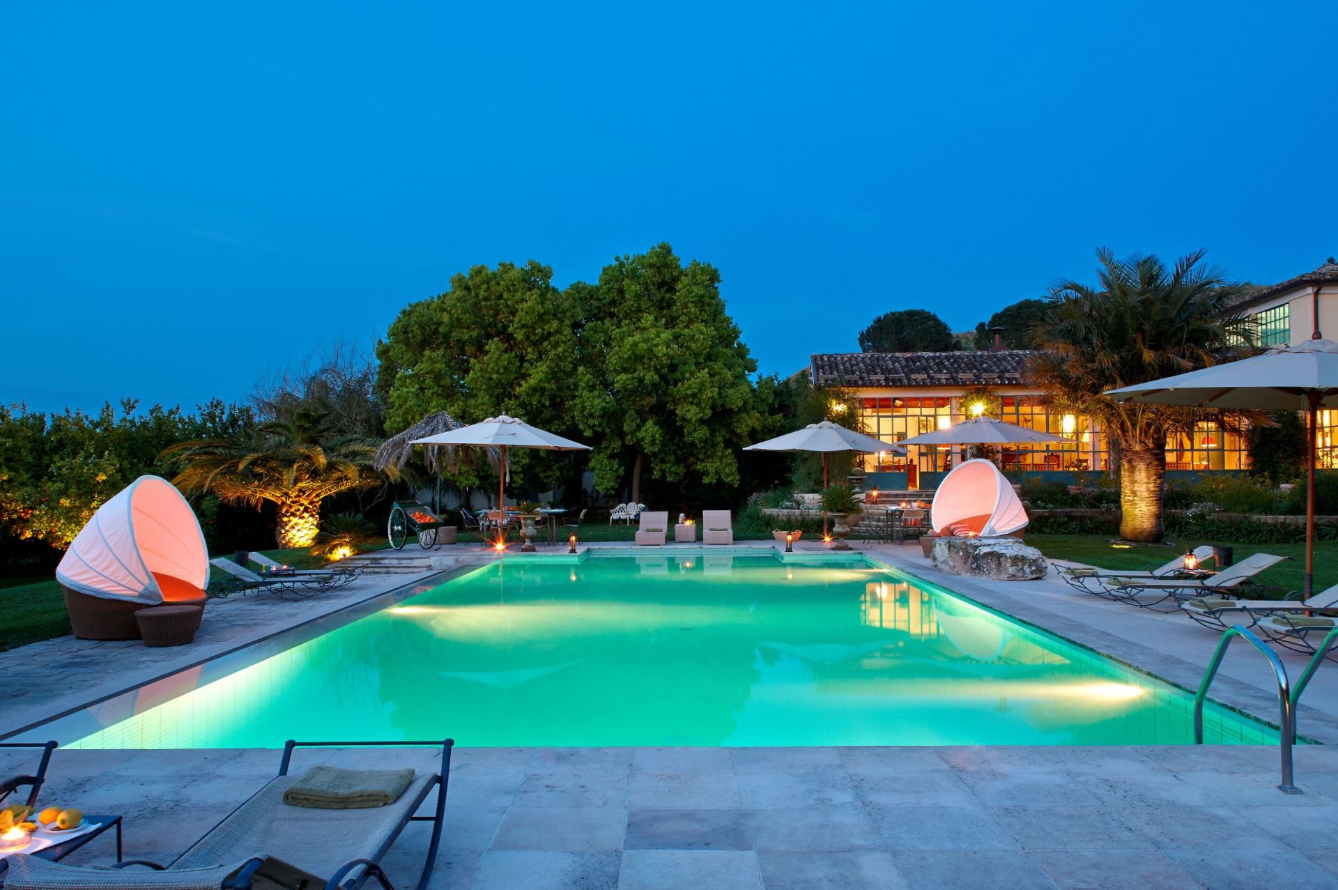 VILLA NAXOS