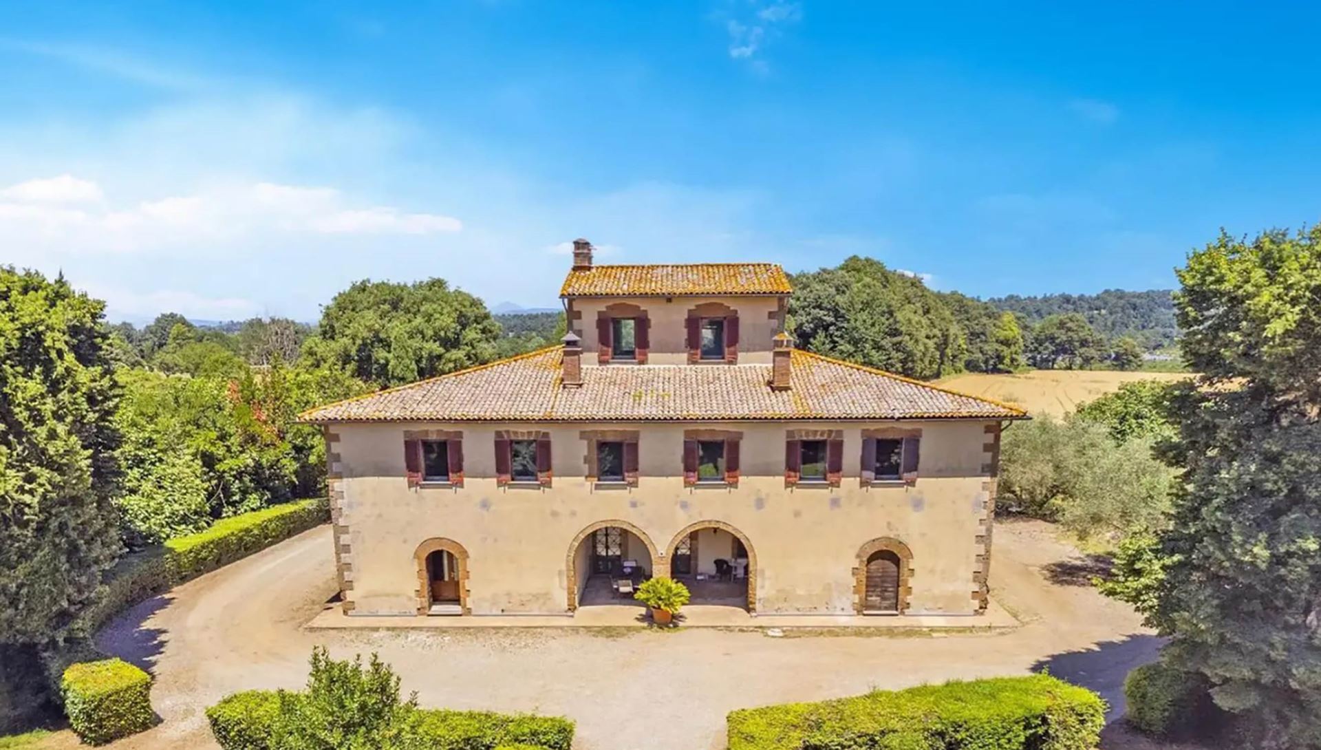 VILLA LAVINIA