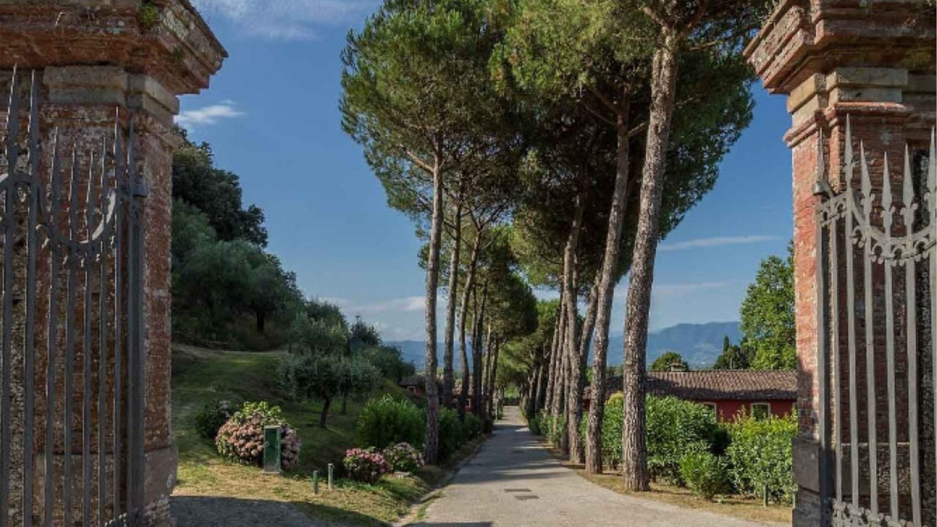 VILLA CONTORNI