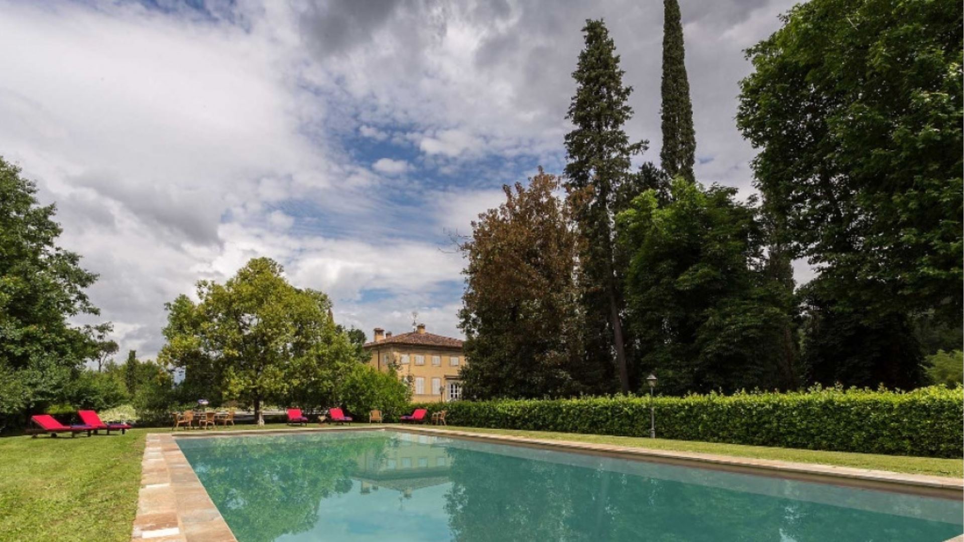 VILLA LENNA