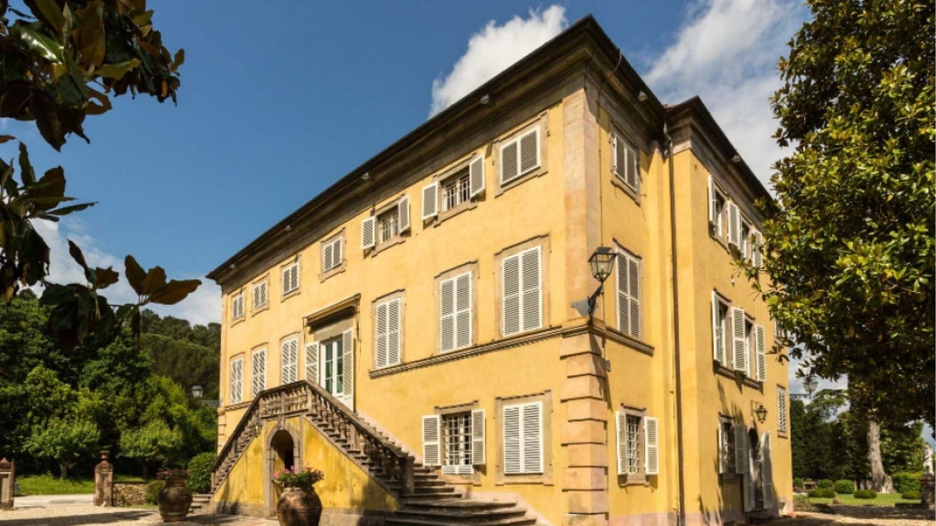 VILLA LENNA