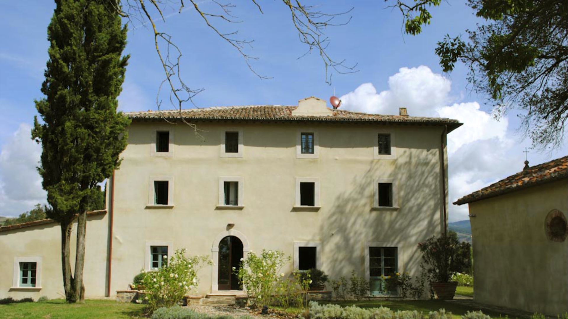 VILLA COLOMBAIOLO