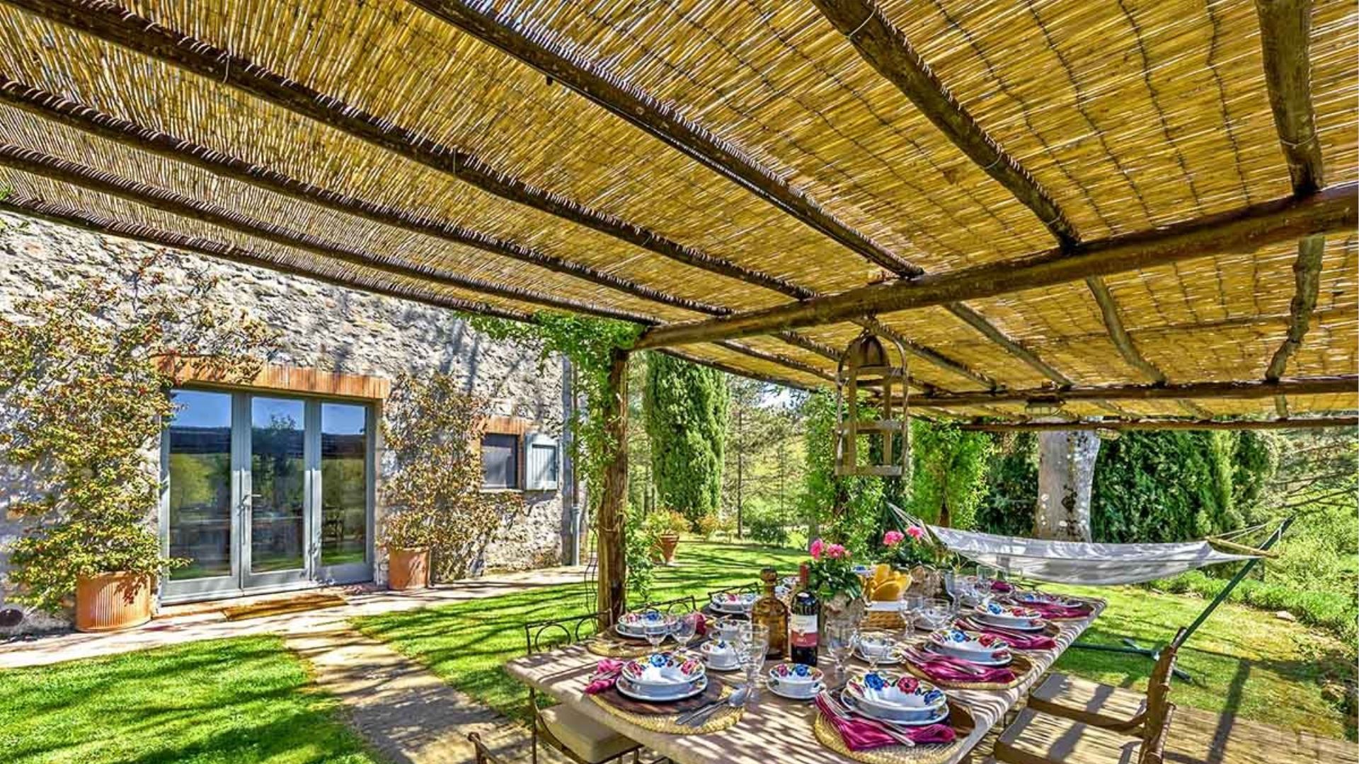 VILLA AIOLA