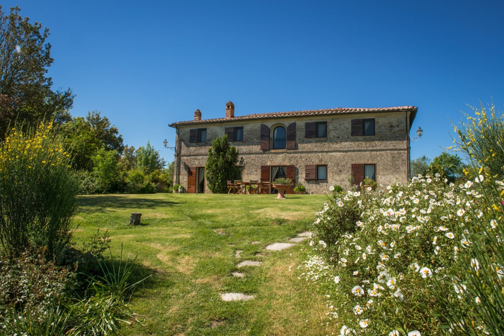 VILLA GIUNCHETO