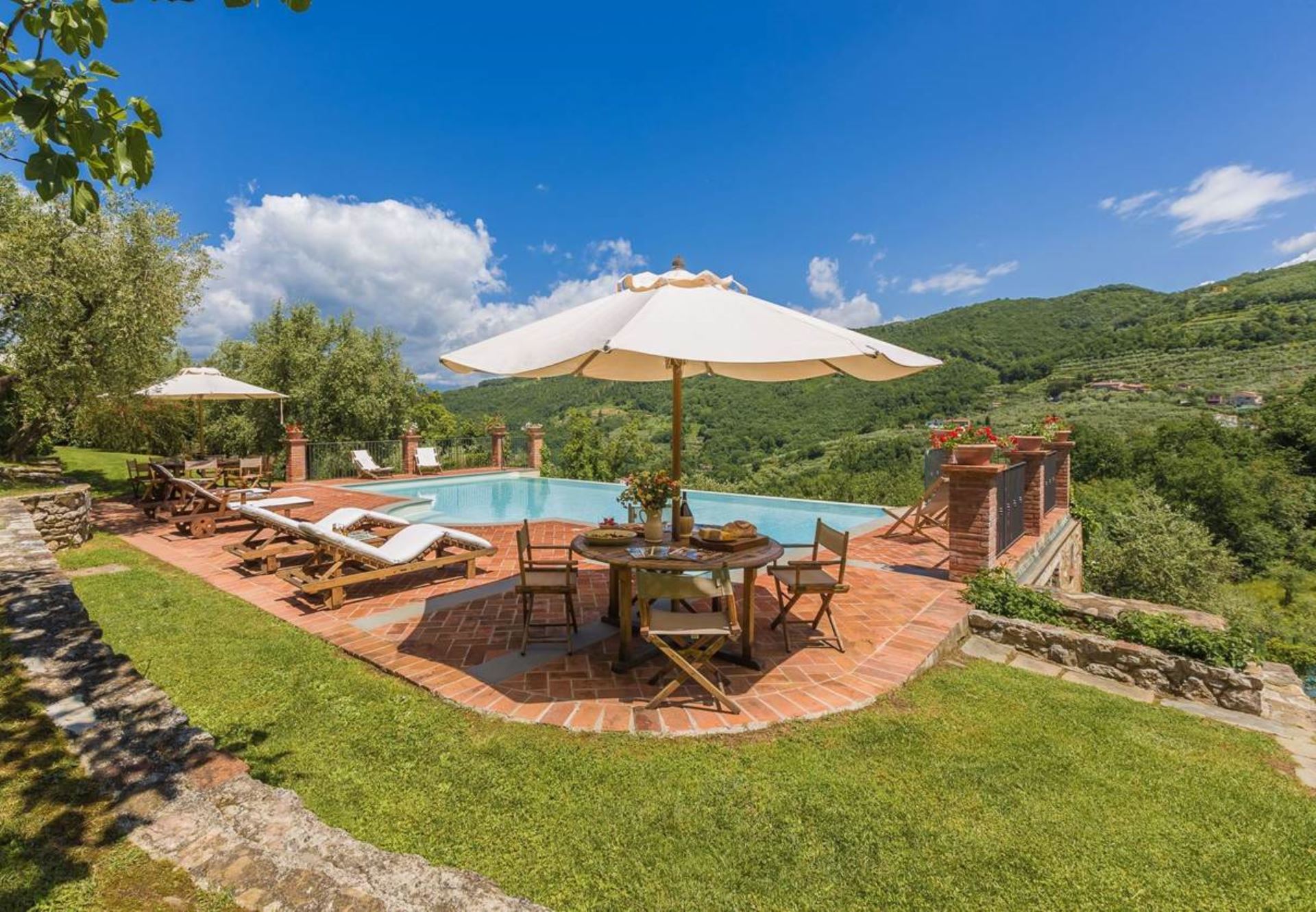 VILLA RONCOSI