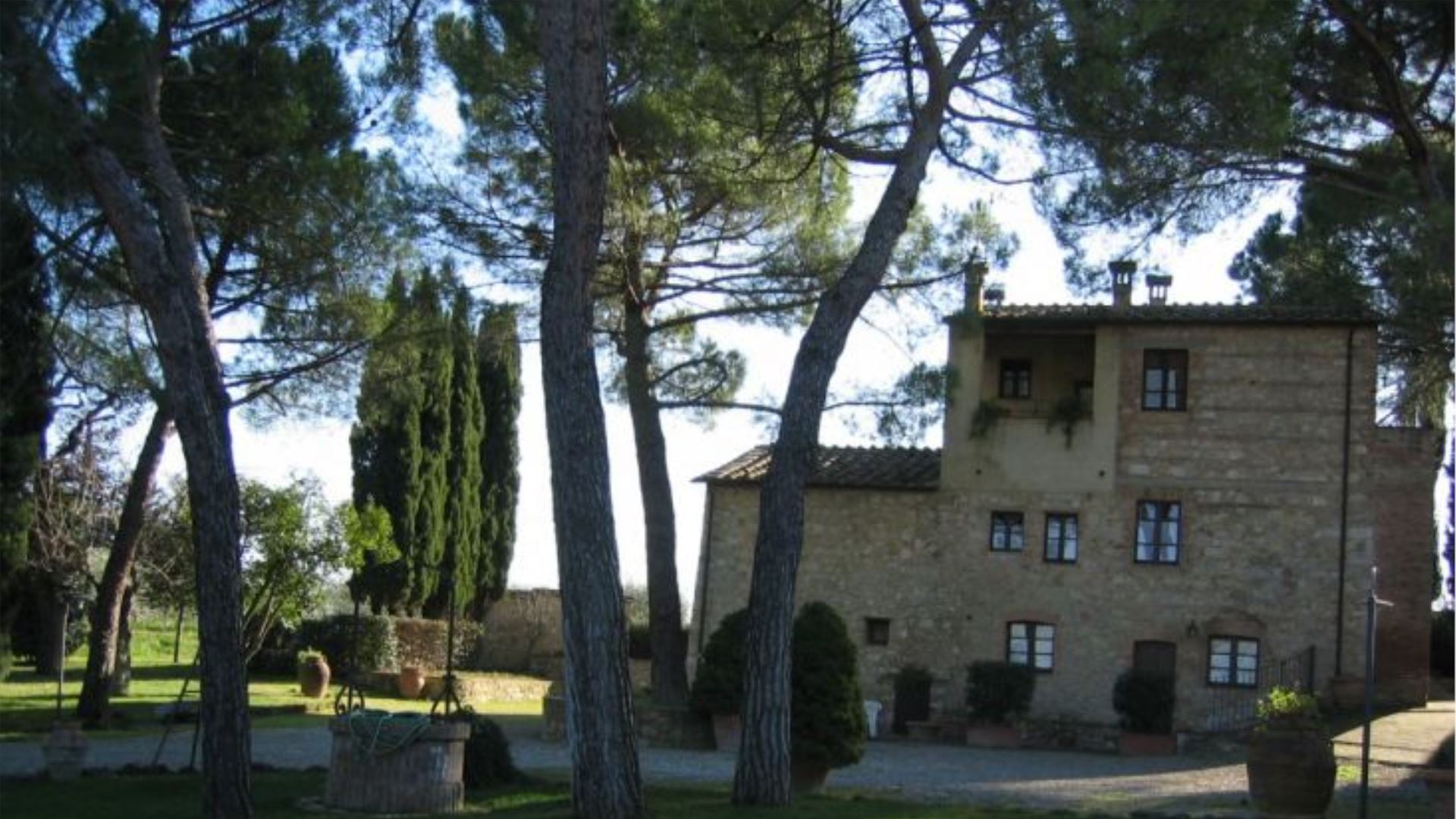 BORGO SANTINOVO - IL LOGGIATINO 1