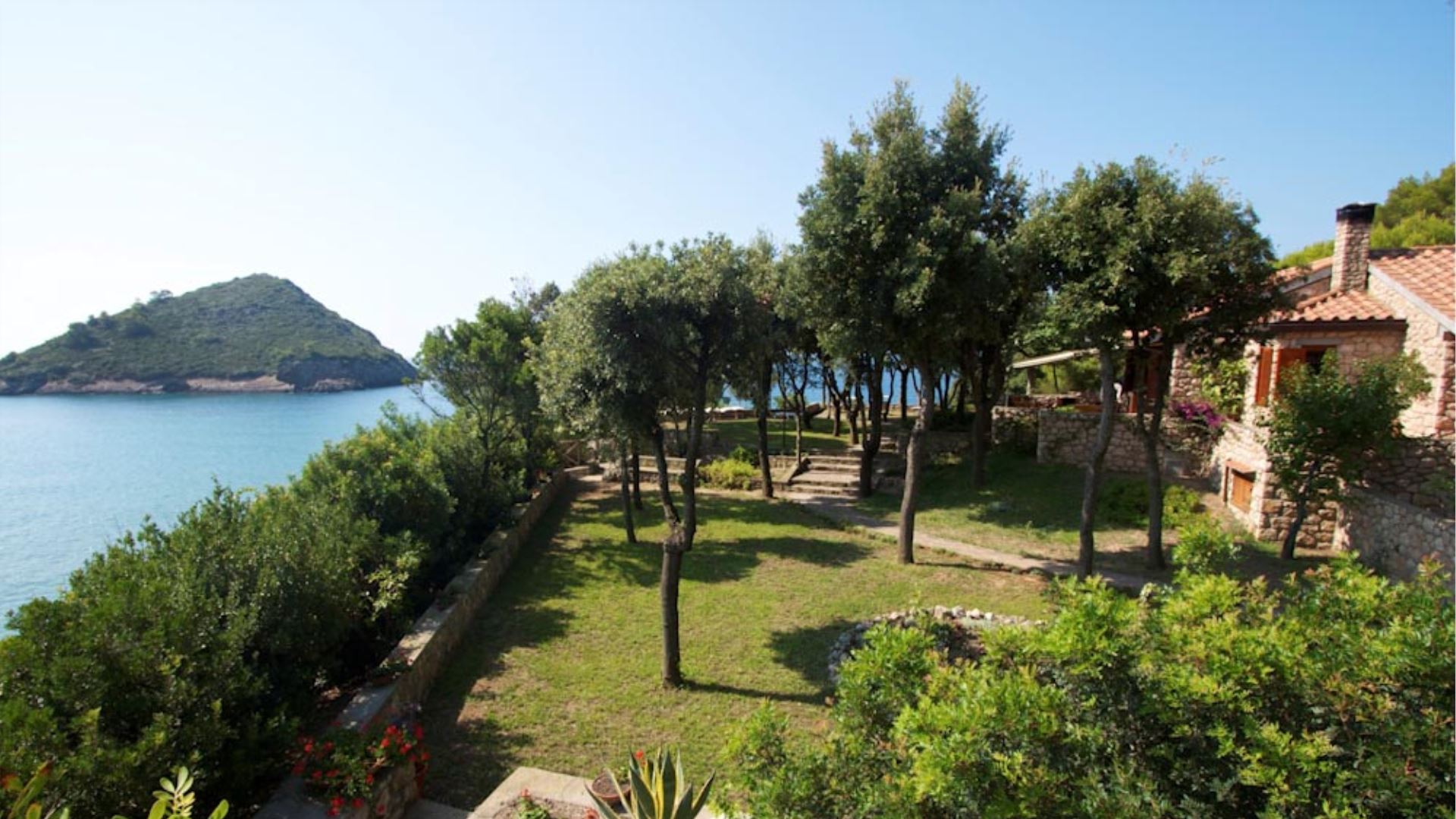 VILLA ISOLA