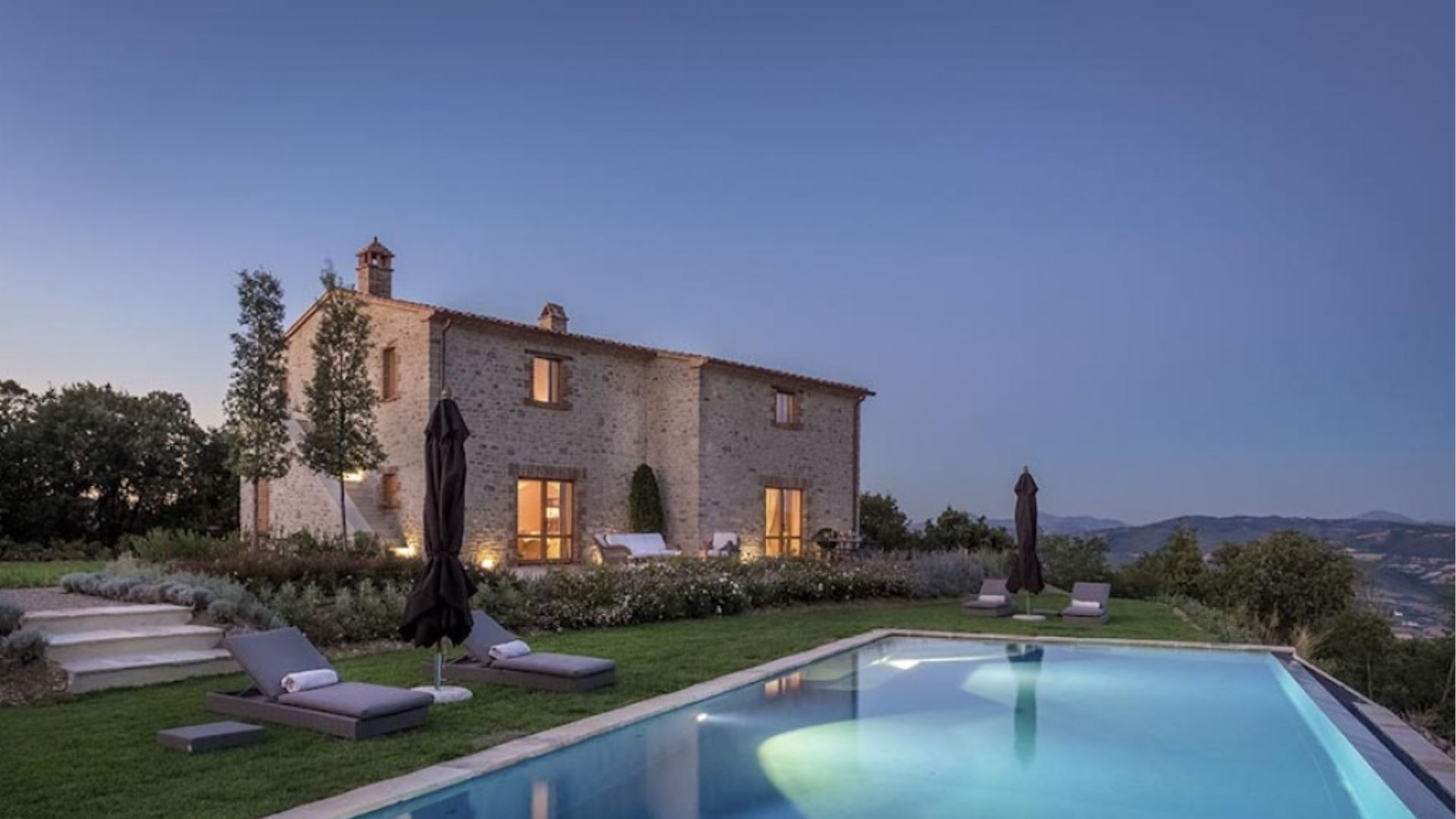 VILLA SANTA