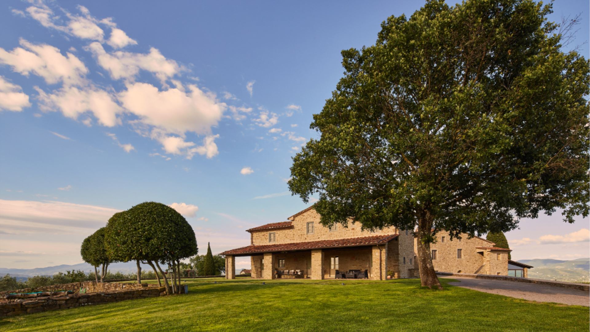 VILLA CAPODIMONTE