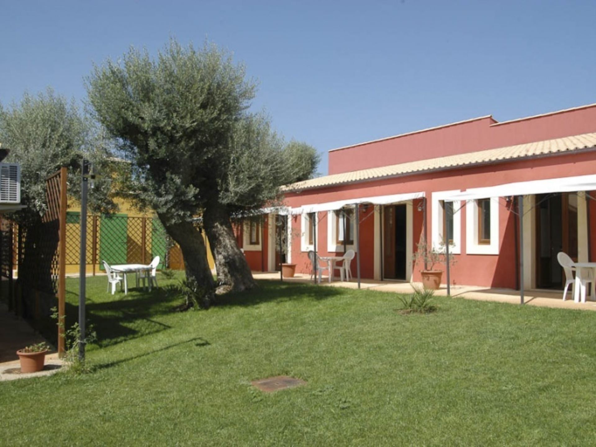 BORGO DEGLI ULIVI - OLEANDRO