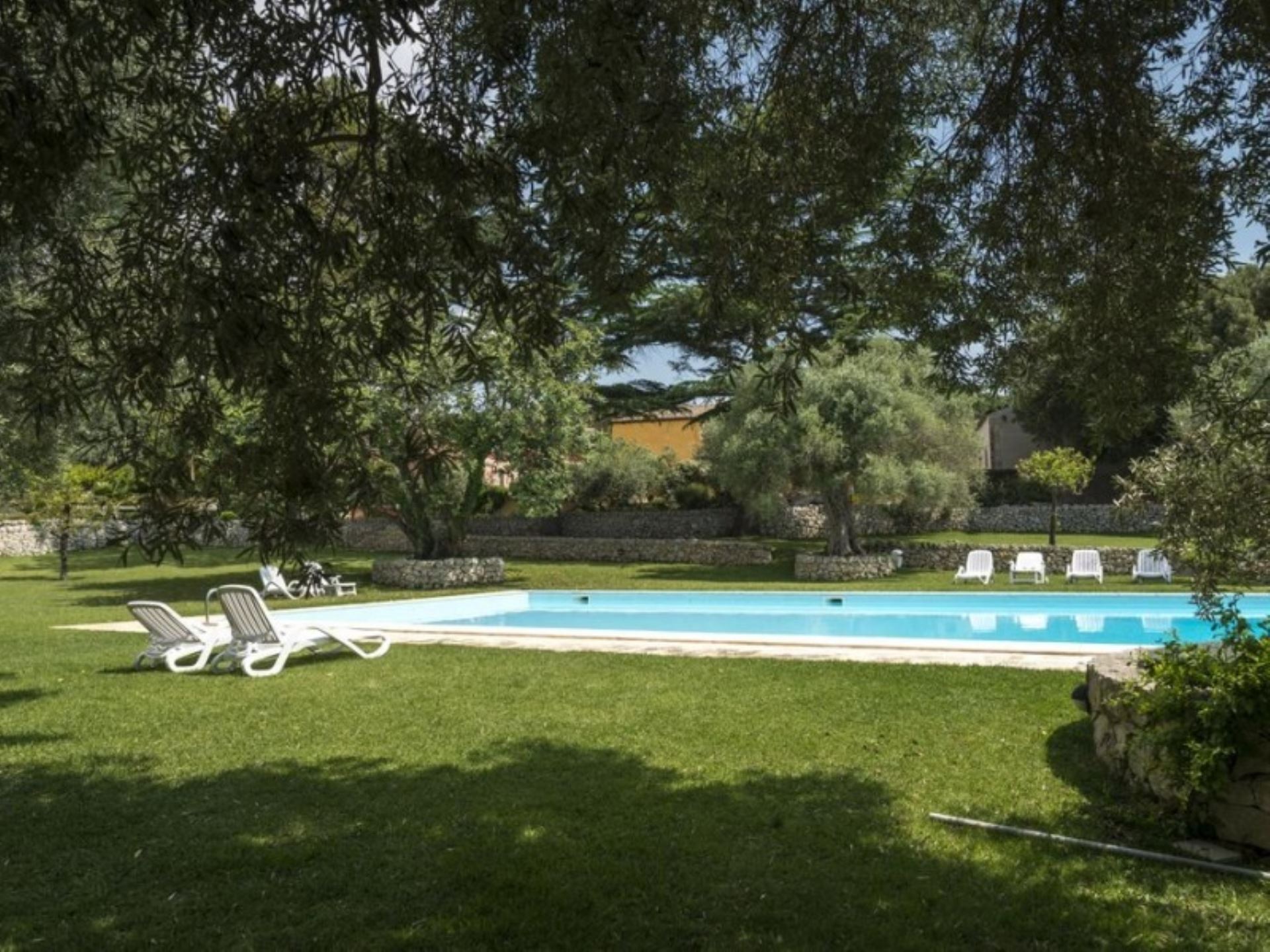 BORGO DEGLI ULIVI - MELOGRANO