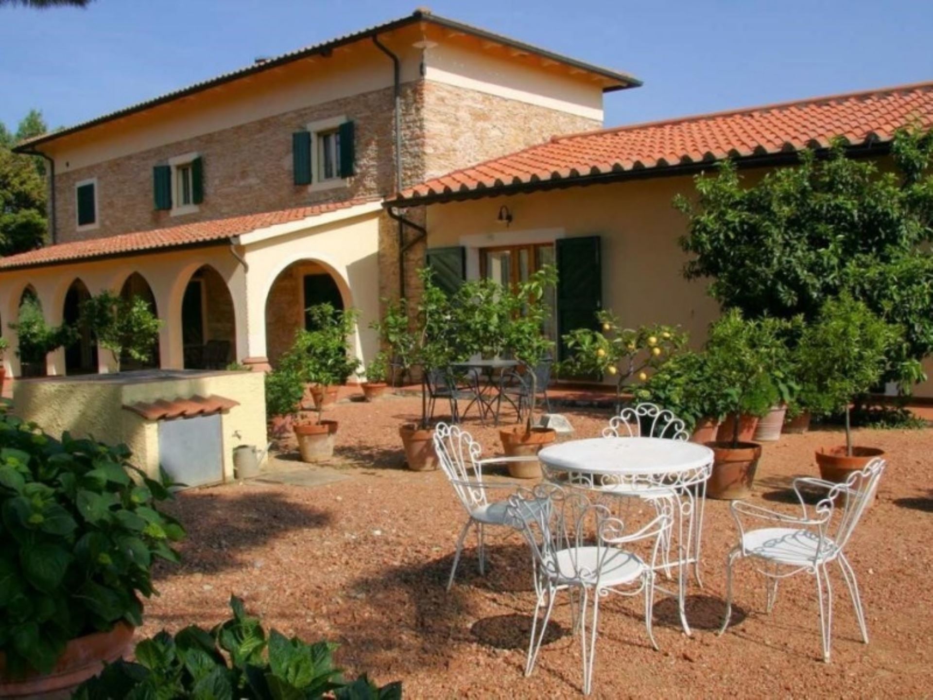 LE QUERCIOLE - FRAGOLA