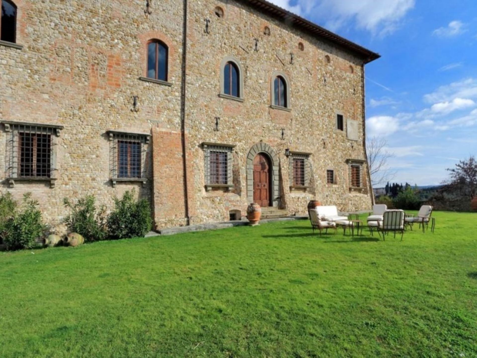 CASTELLO DI MONTEFRIDI - CASA ERTA