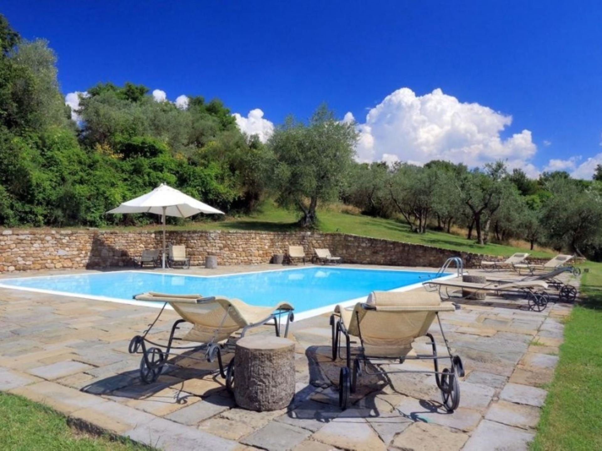 CASTELLO DI MONTEFRIDI - LA TORRETTA