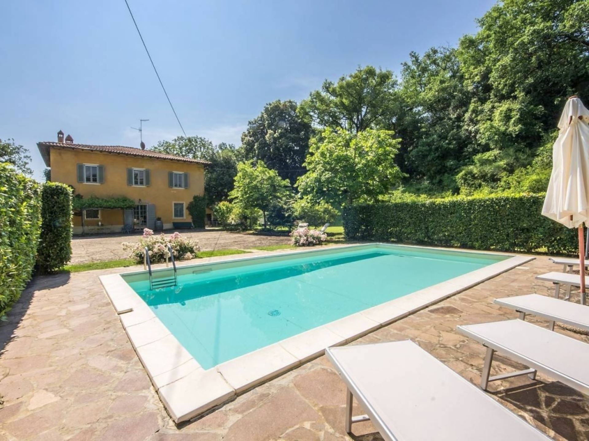 VILLA MERCATALE