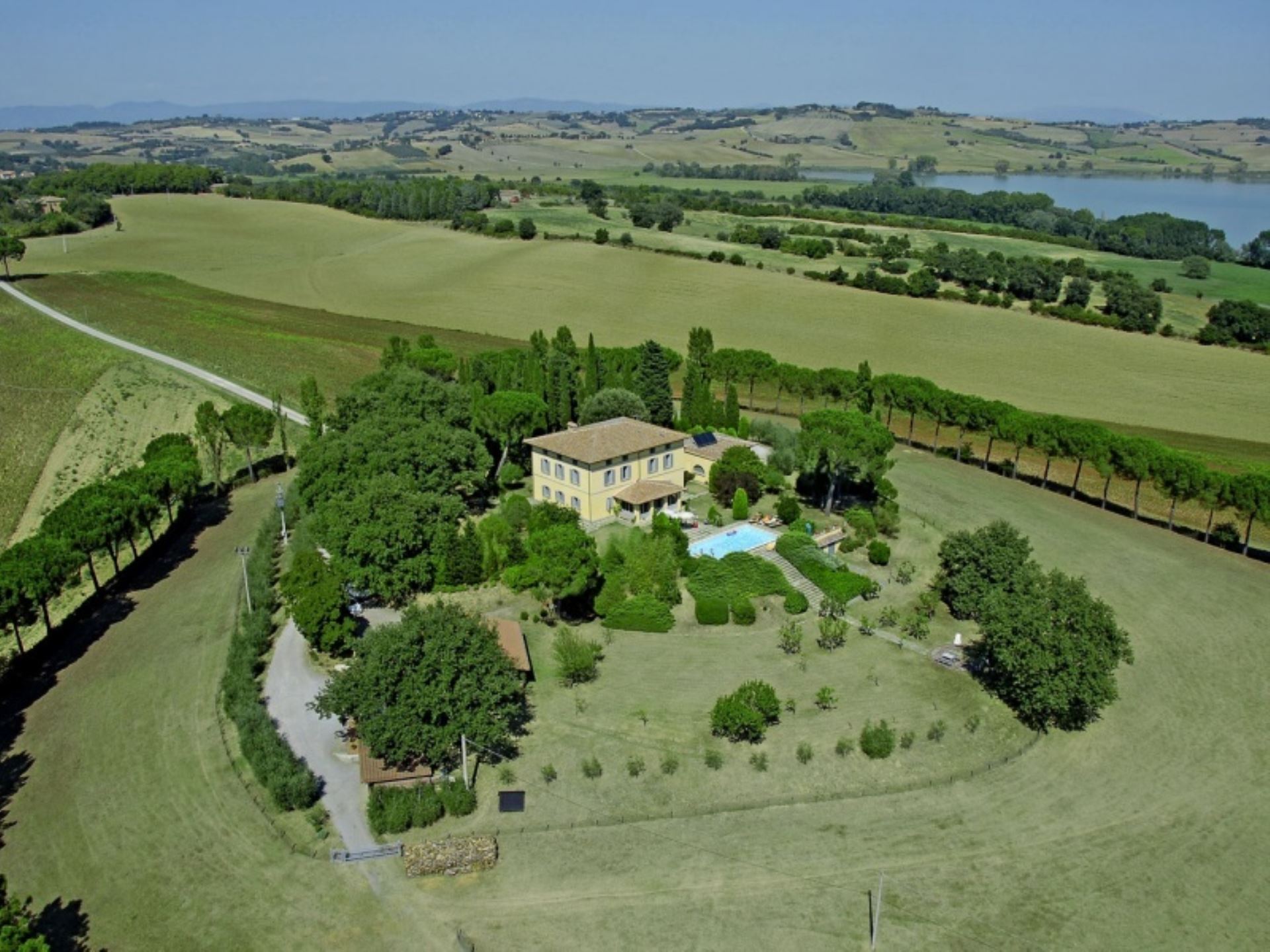 VILLA DEL FALCO