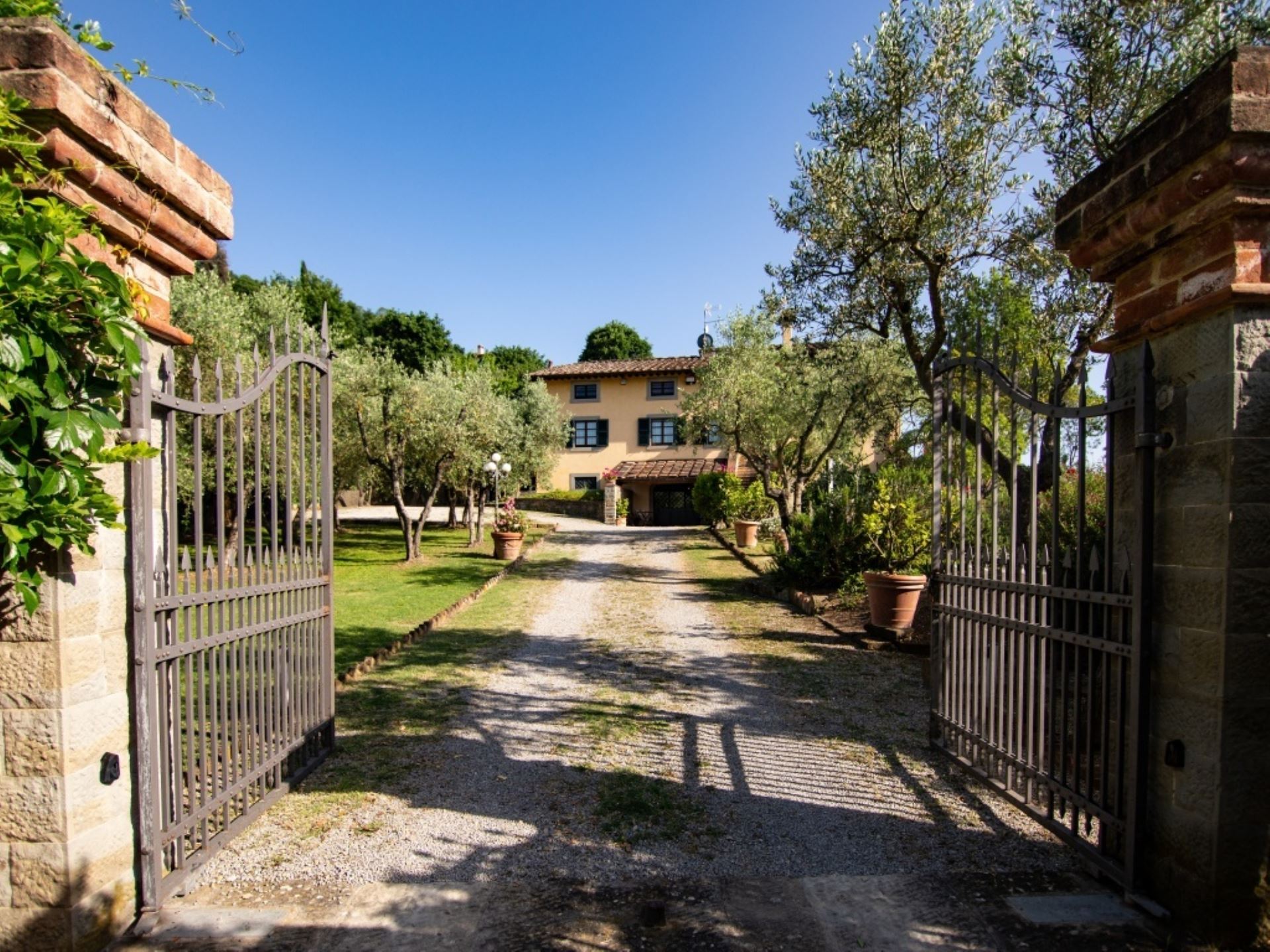 VILLA DEL RICAMO