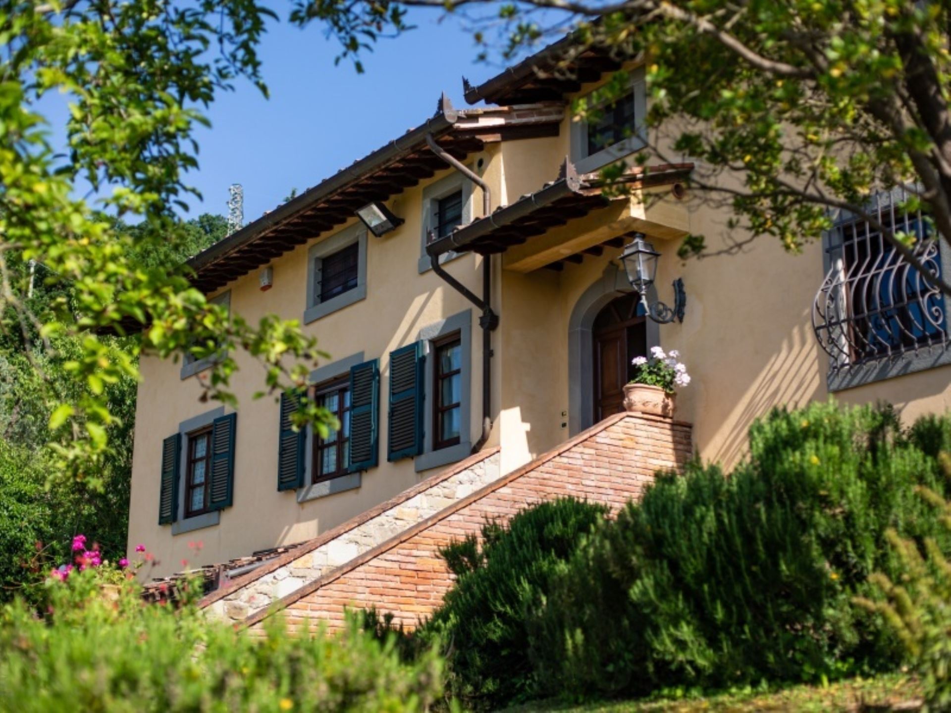 VILLA DEL RICAMO