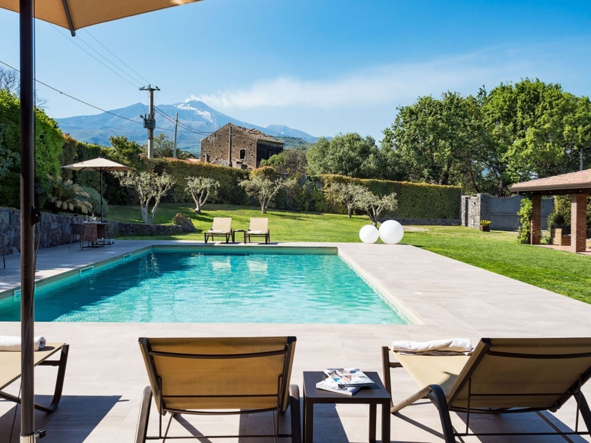VILLA ETNA