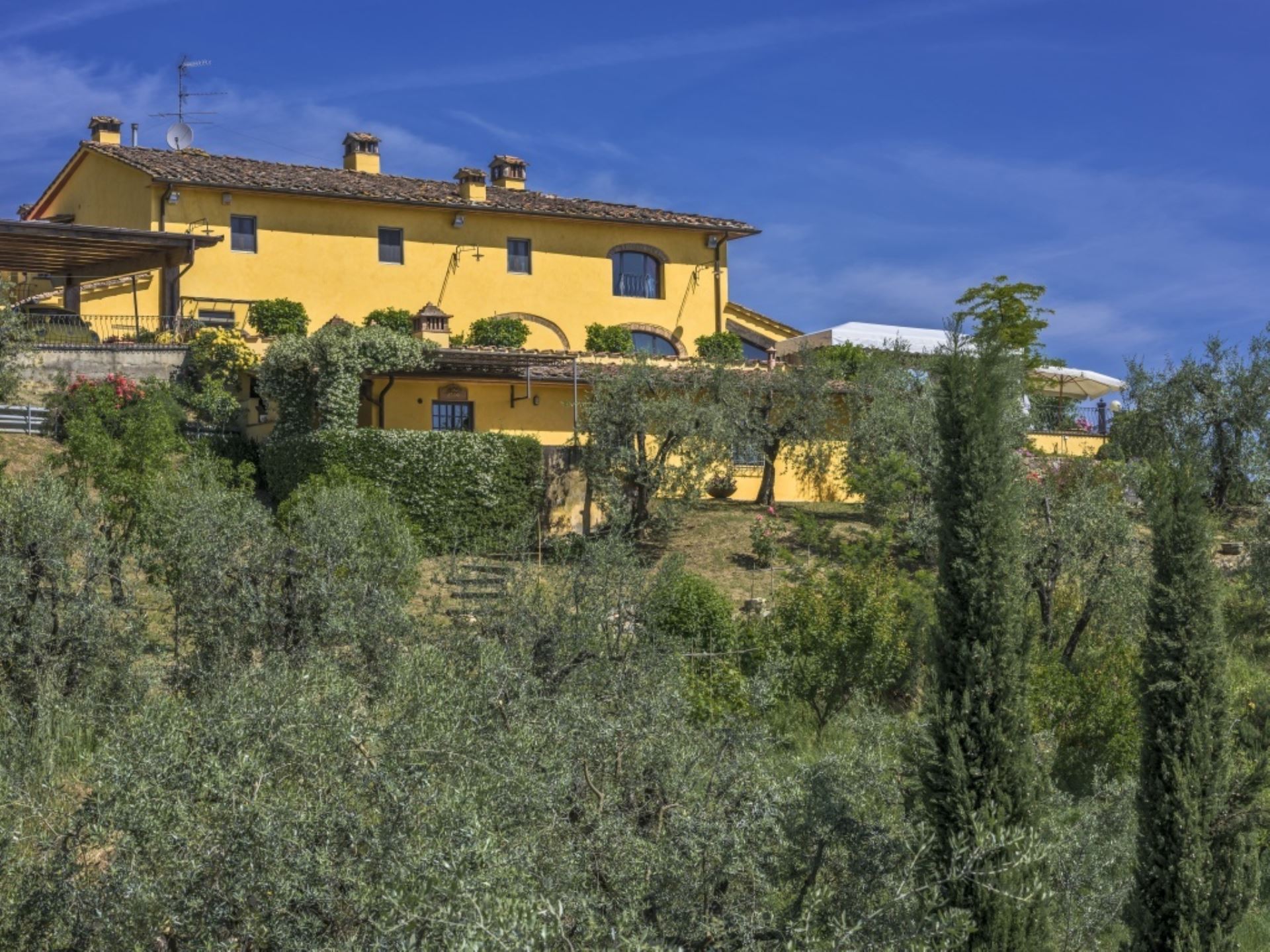 VILLA LUCENTE