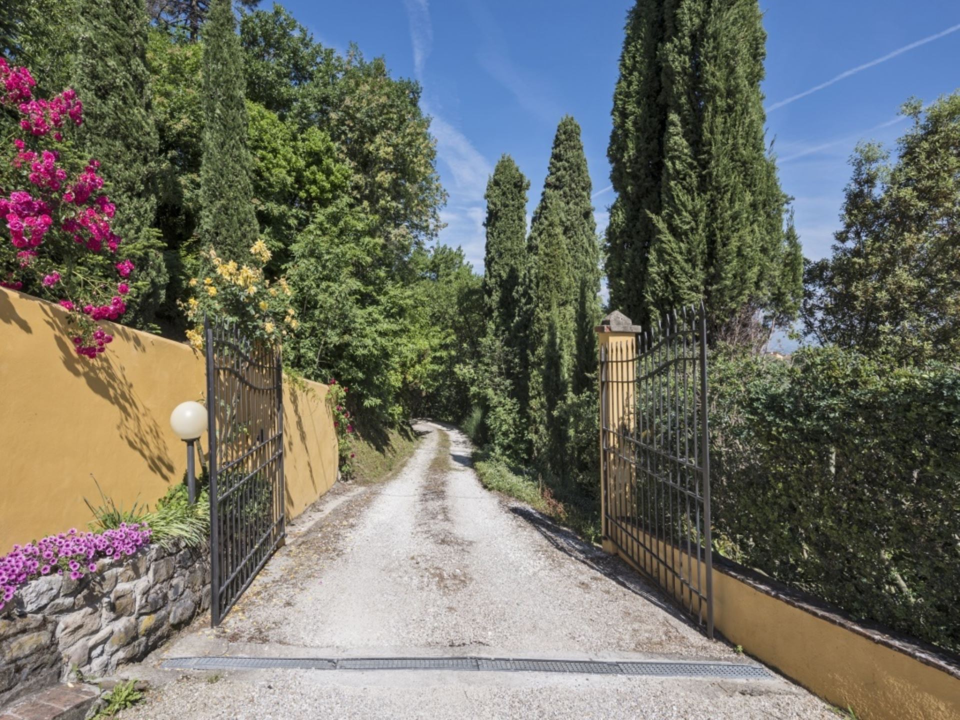 VILLA LUCENTE