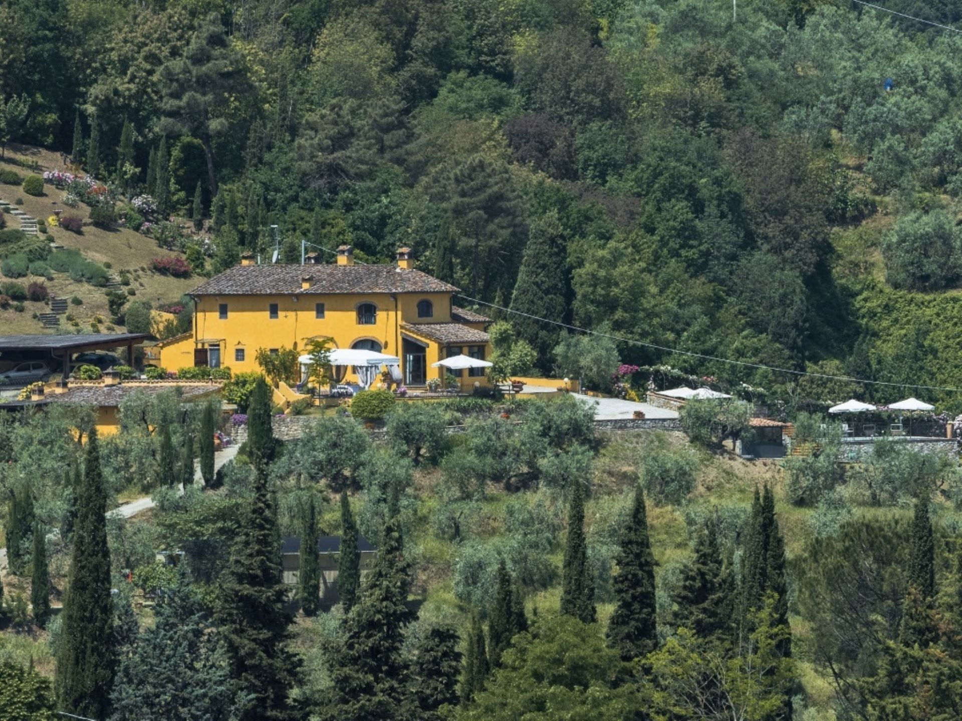 VILLA LUCENTE