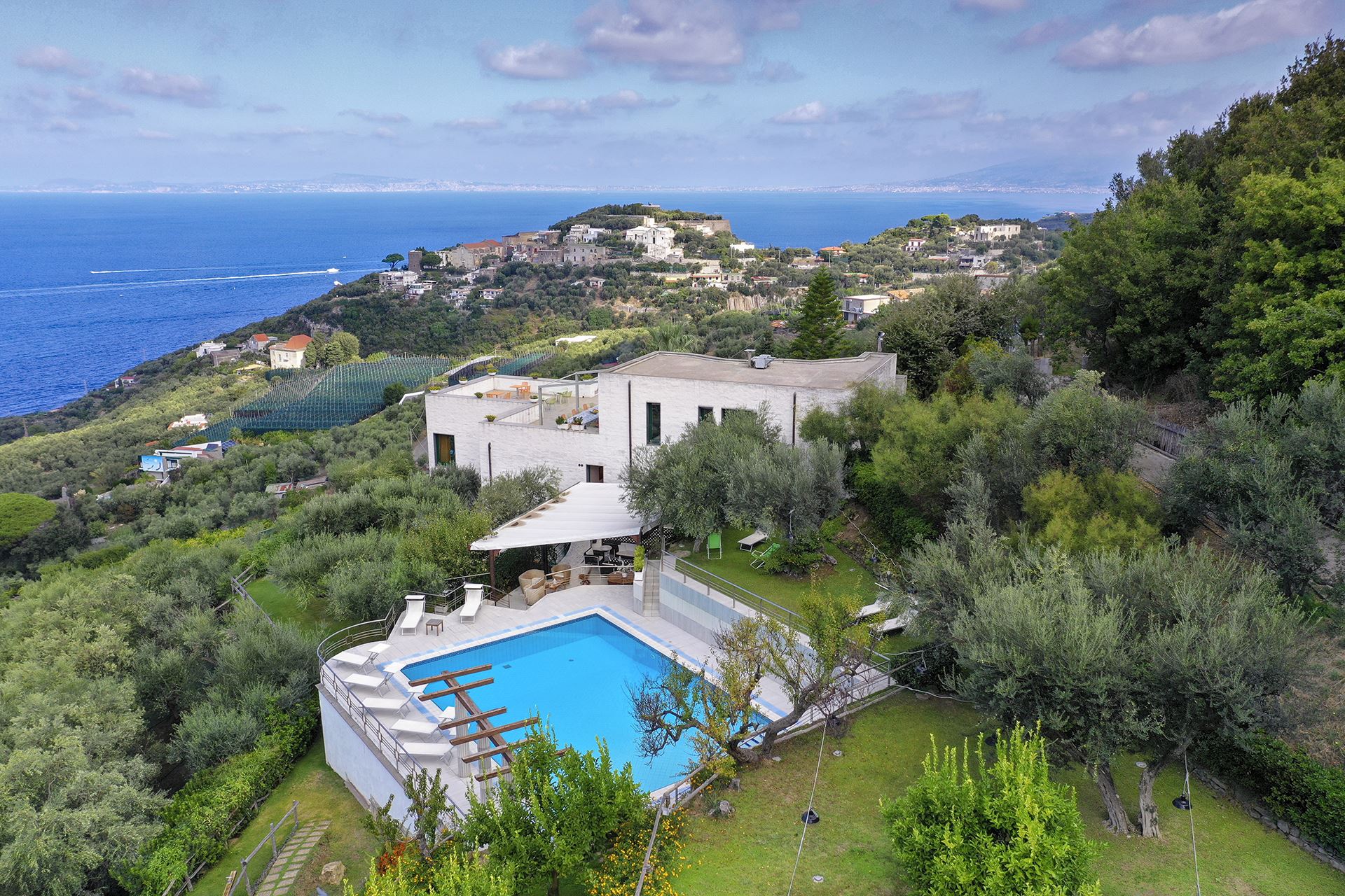 VILLA LILIANA