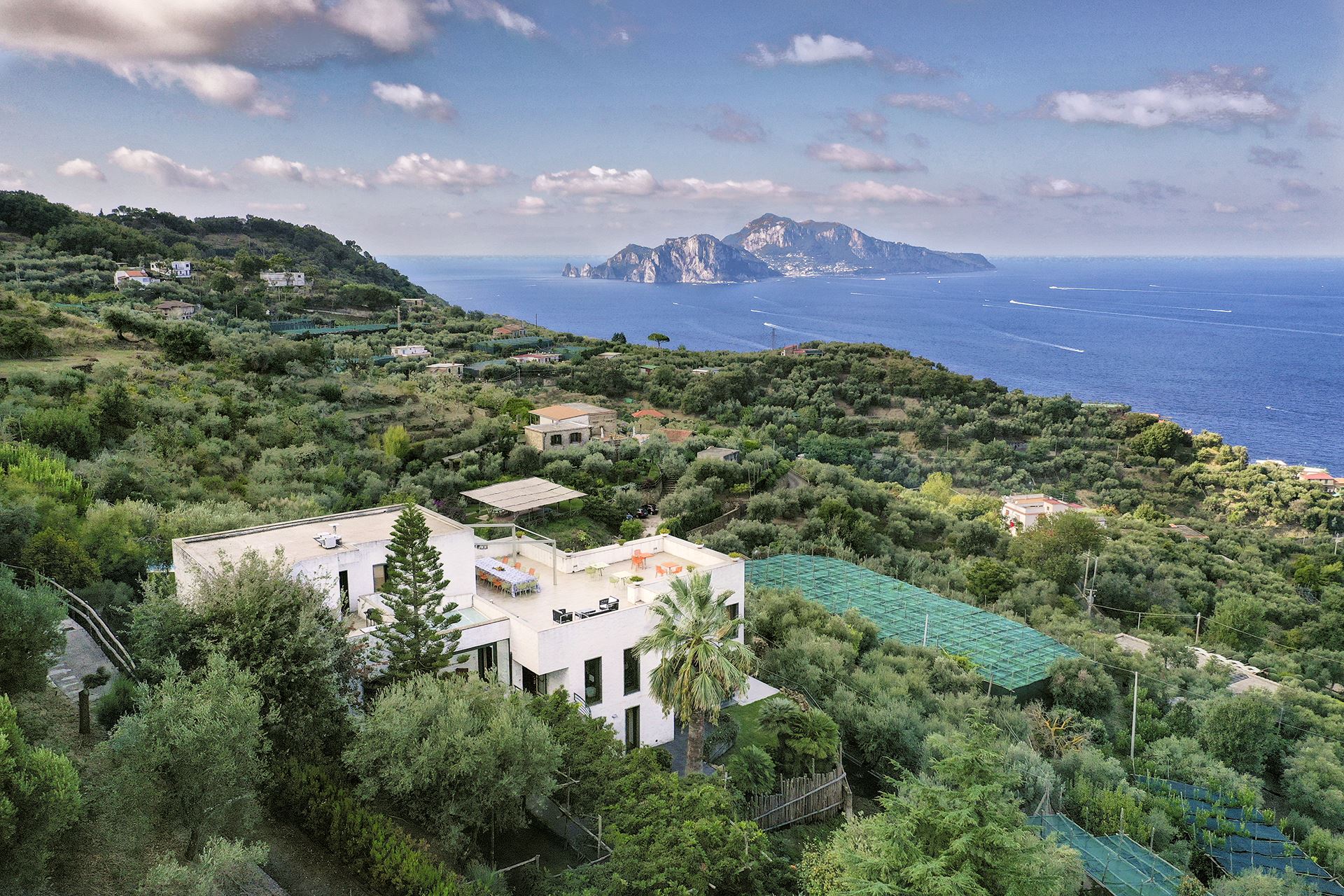 VILLA LILIANA