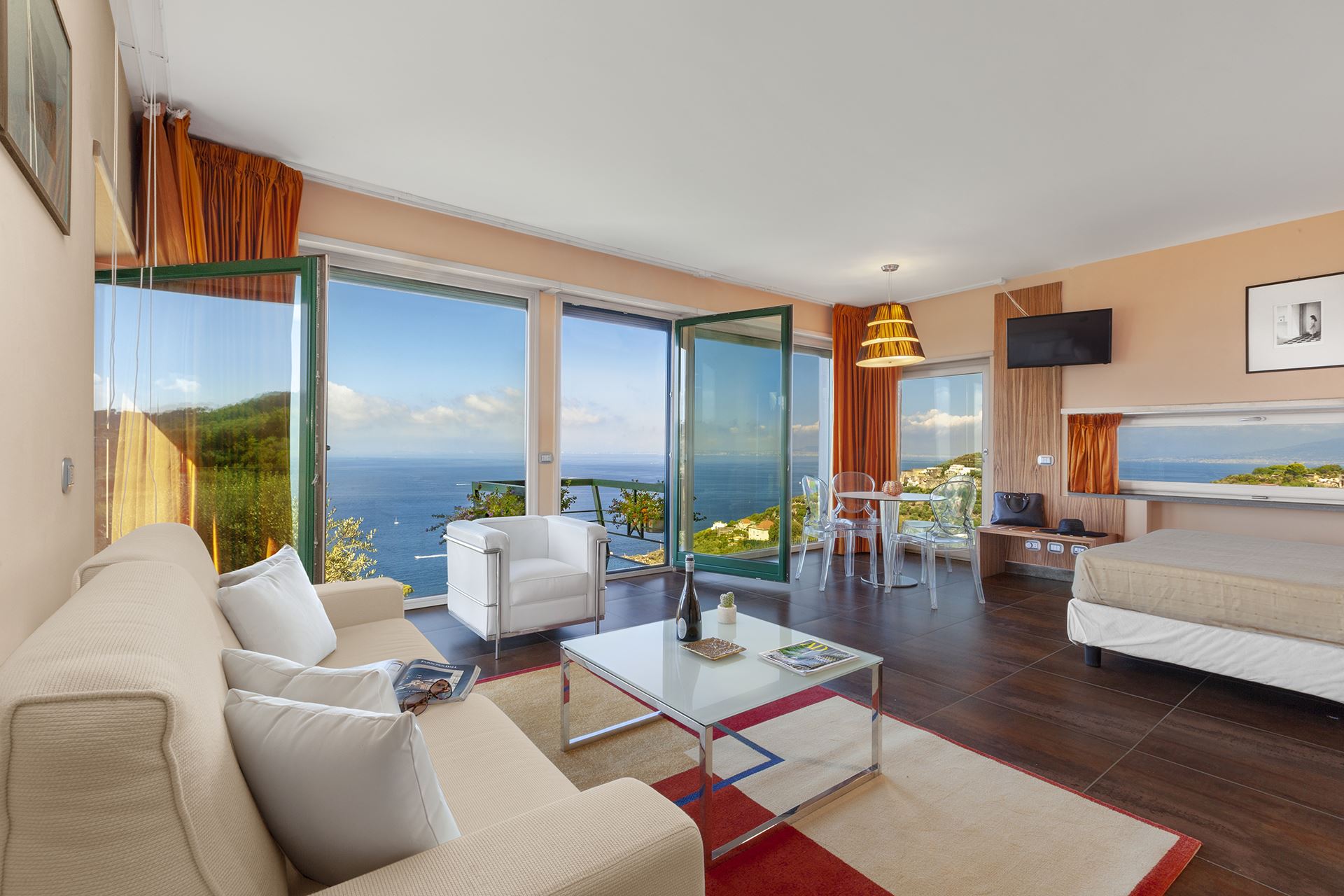 VILLA LILIANA