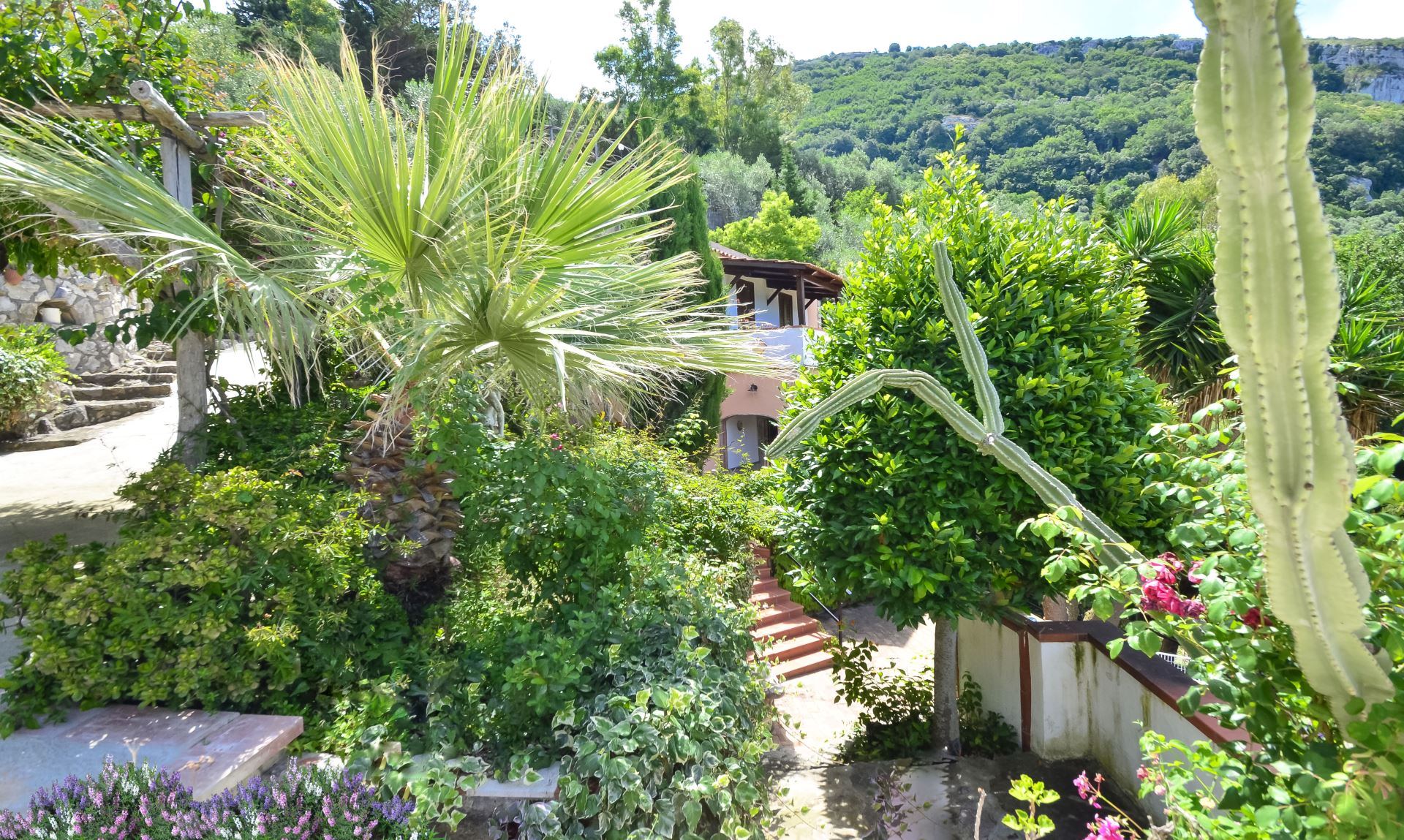 VILLA CAMPANELLA