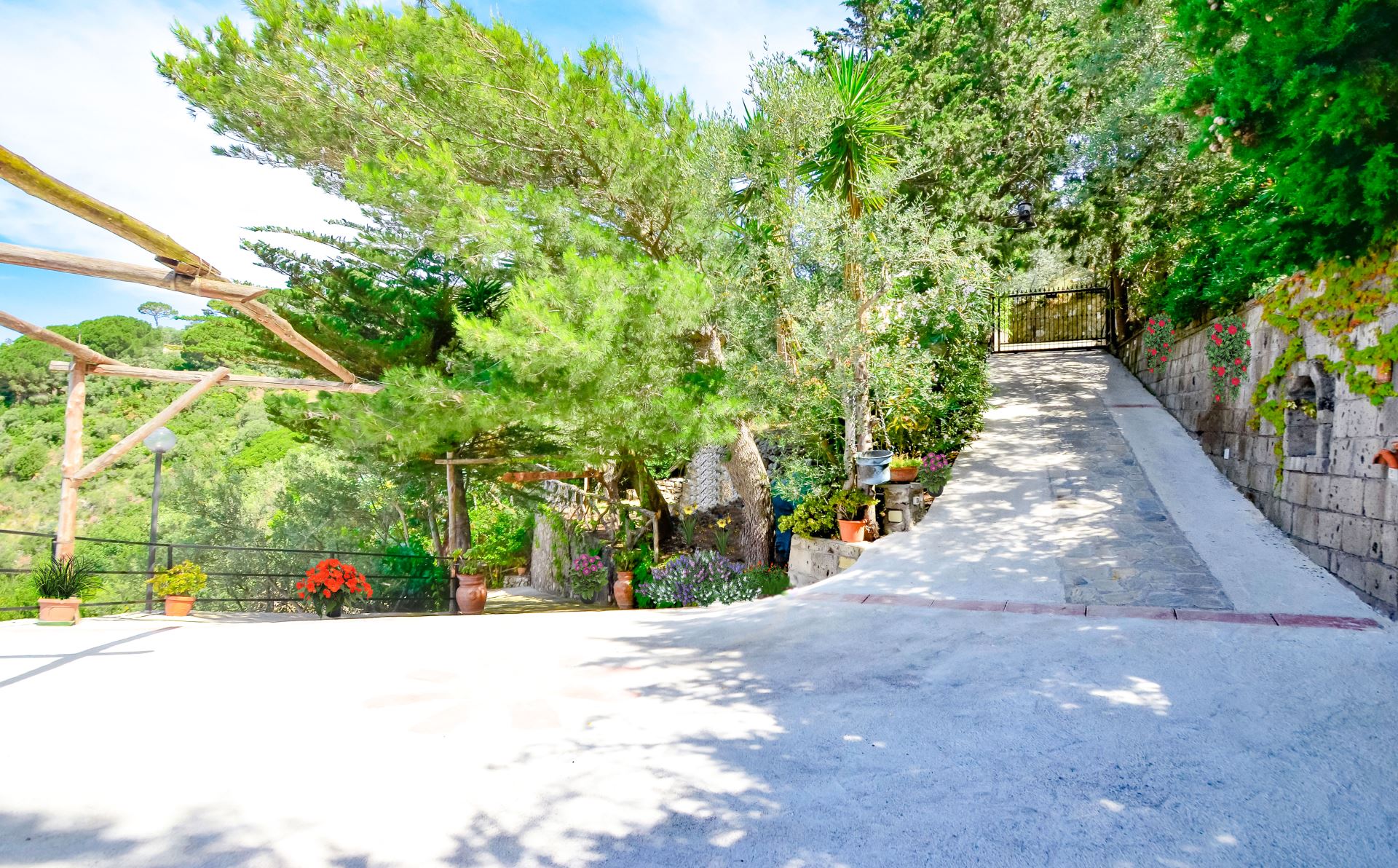 VILLA CAMPANELLA