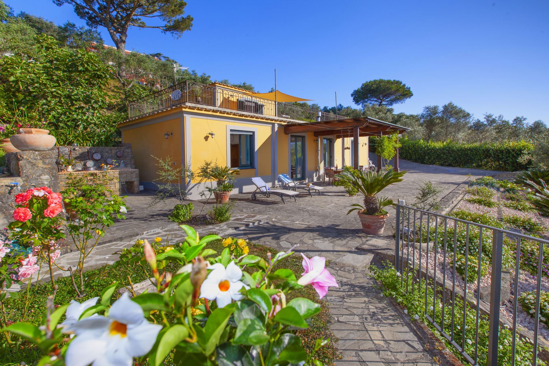 VILLA VETARA